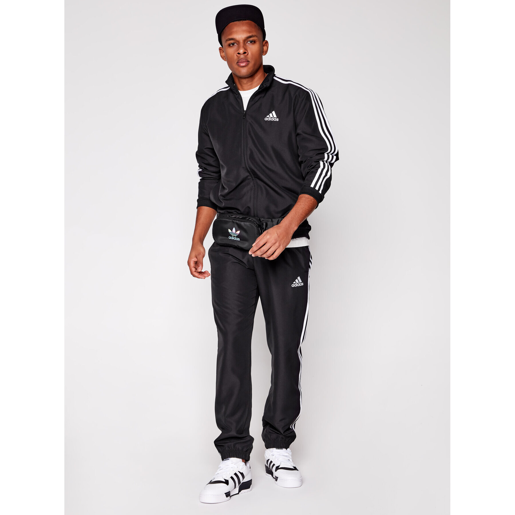 adidas Анцуг Essential GK9950 Черен Regular Fit - Pepit.bg
