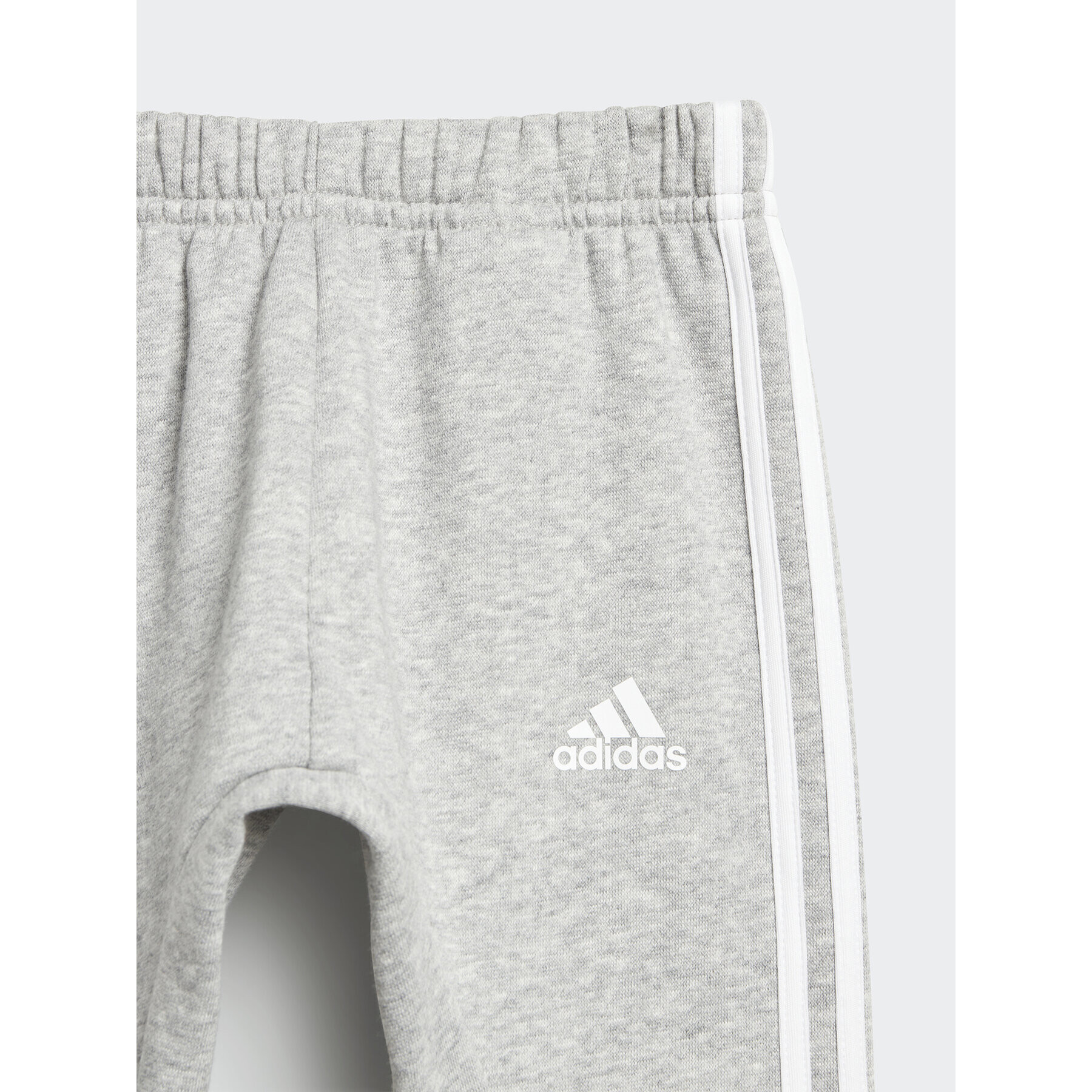 adidas Анцуг Badge of Sport IJ8857 Син Regular Fit - Pepit.bg