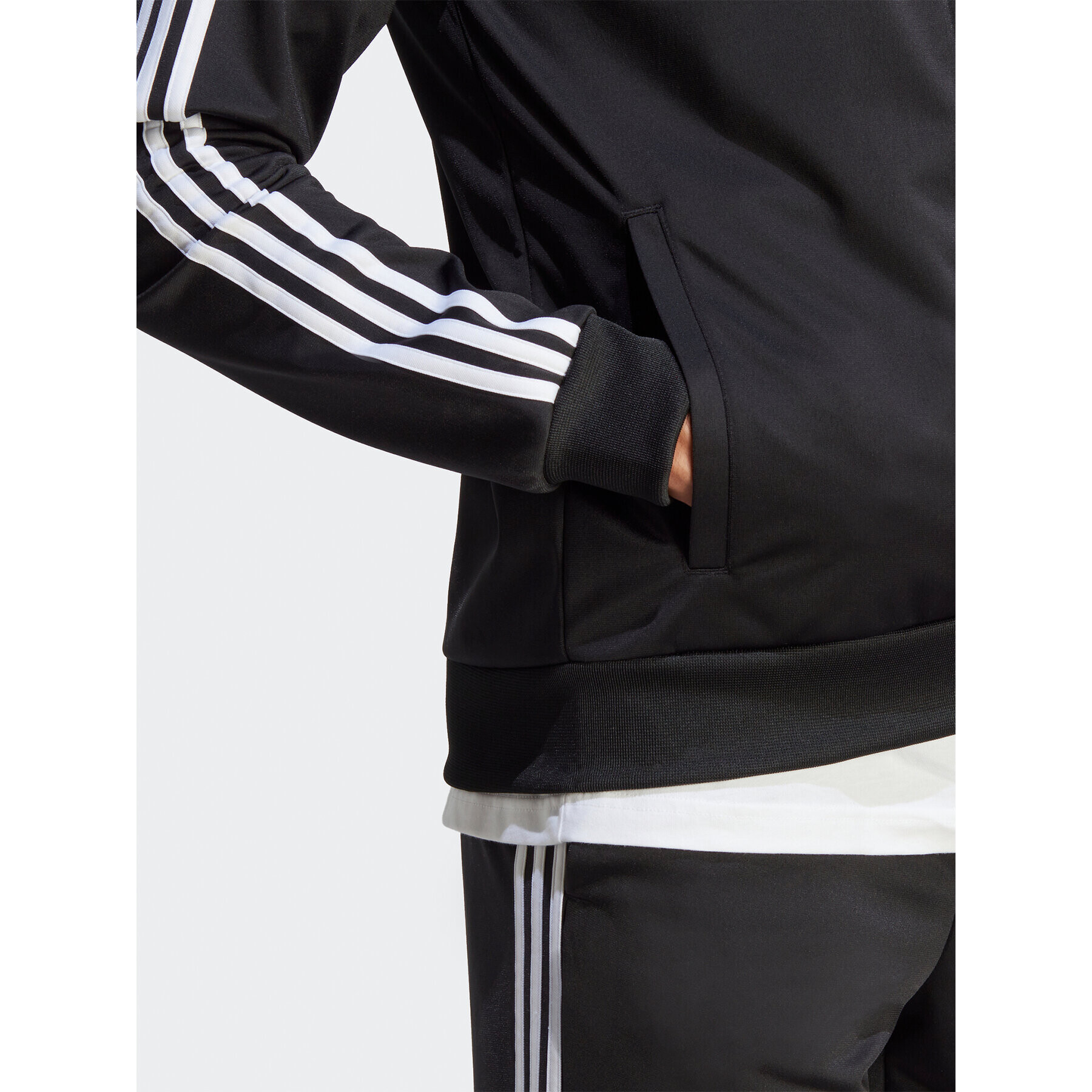 adidas Анцуг Basic 3-Stripes IC6747 Черен Regular Fit - Pepit.bg