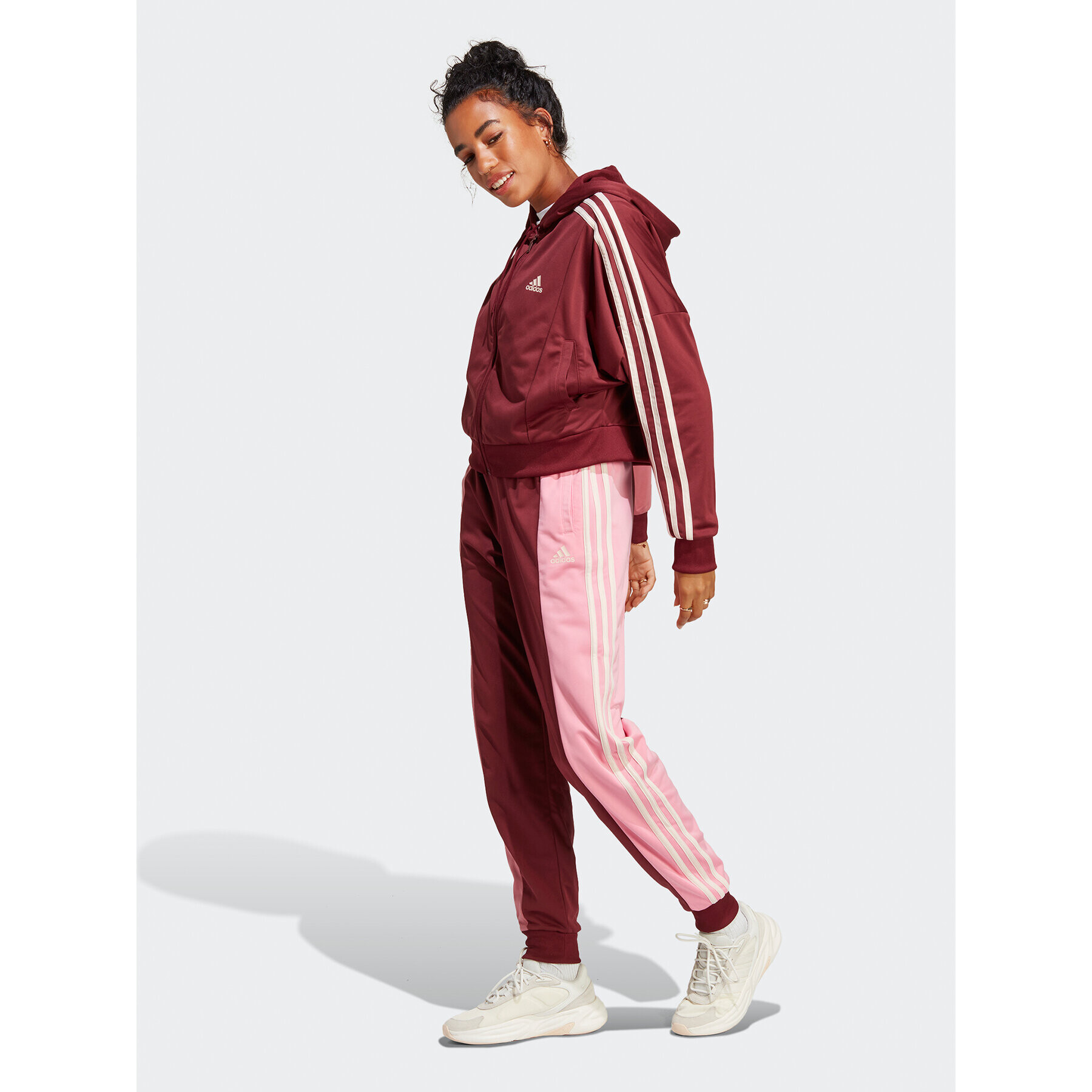 adidas Анцуг Bold Block Tracksuit IC0397 Червен - Pepit.bg