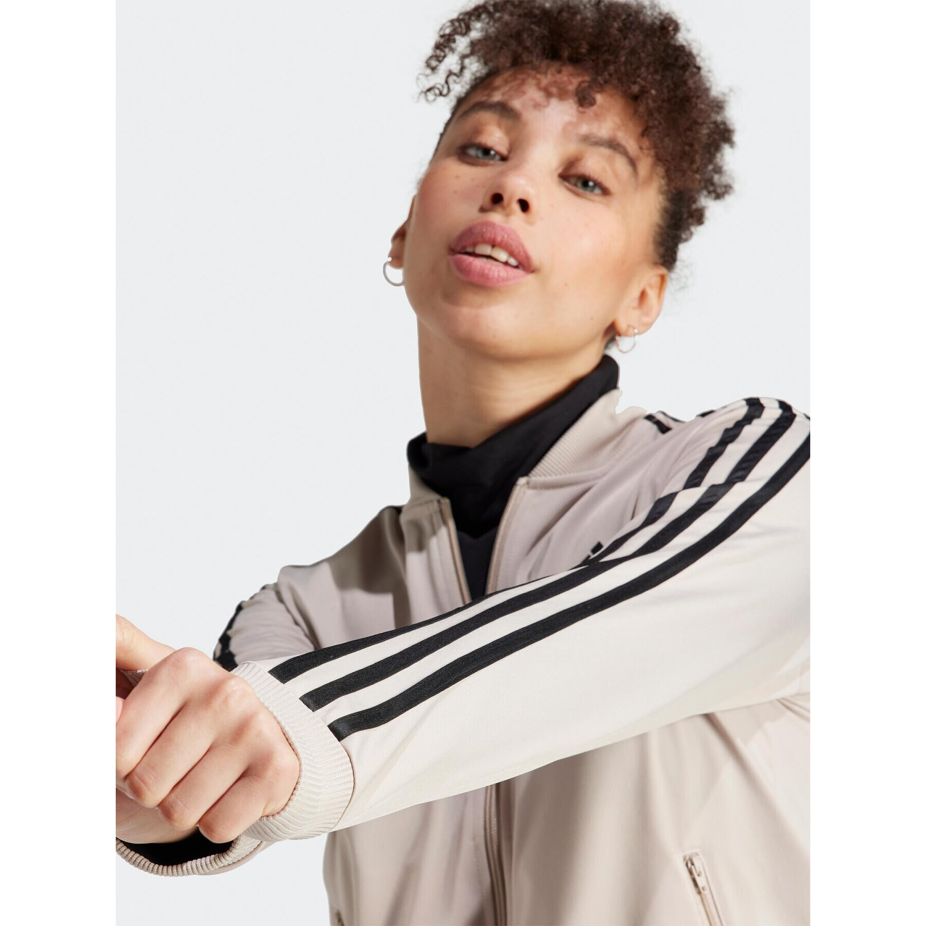 adidas Анцуг Essentials 3-Stripes IJ8786 Бежов Slim Fit - Pepit.bg