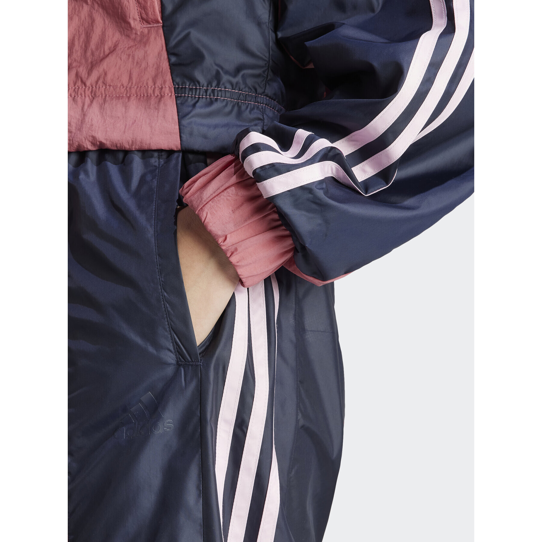 adidas Анцуг Gametime Tracksuit IC0415 Розов Regular Fit - Pepit.bg