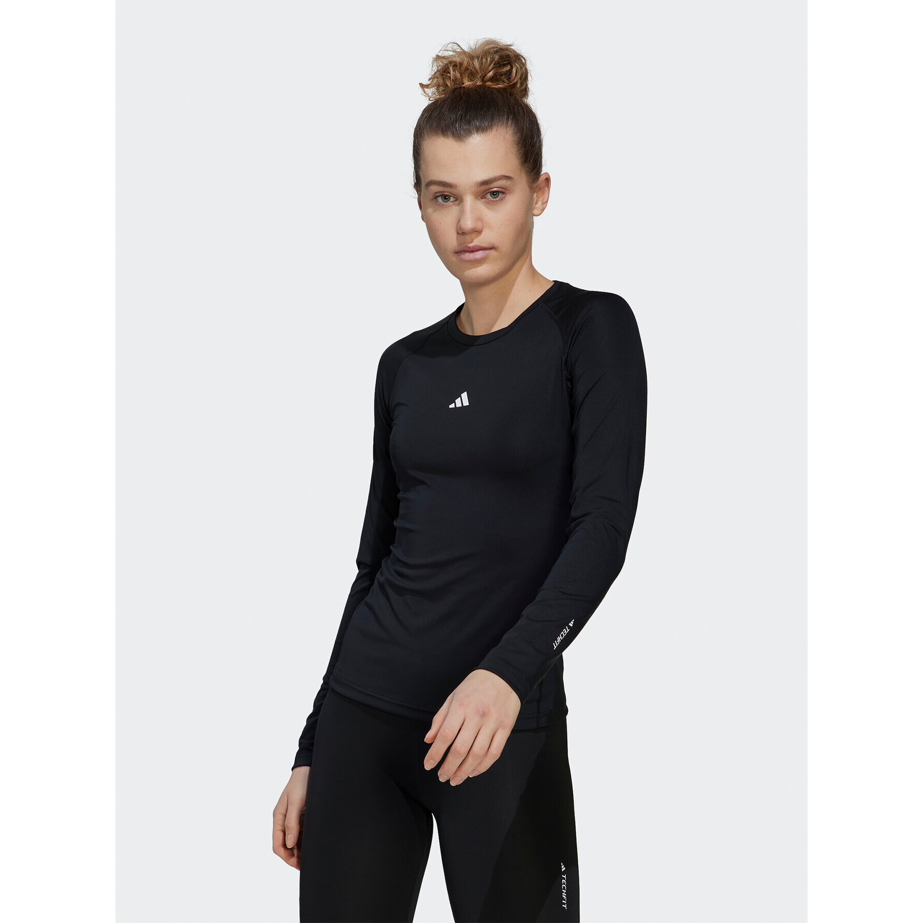 adidas Блуза Techfit Long-Sleeve Top Training Long-Sleeve Top HF0736 Черен Slim Fit - Pepit.bg