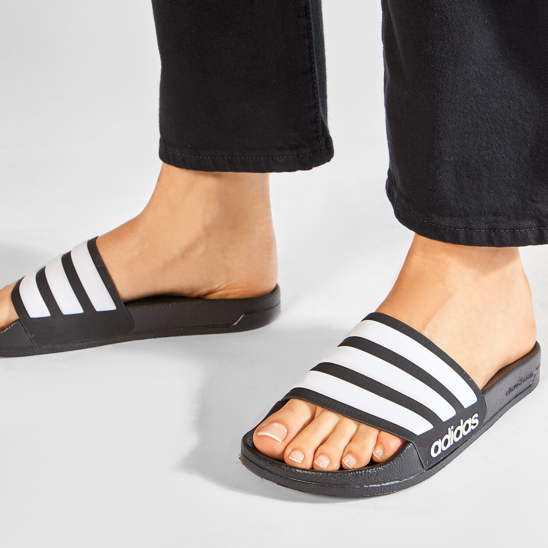 adidas Чехли adilette Shower AQ1701 Черен - Pepit.bg