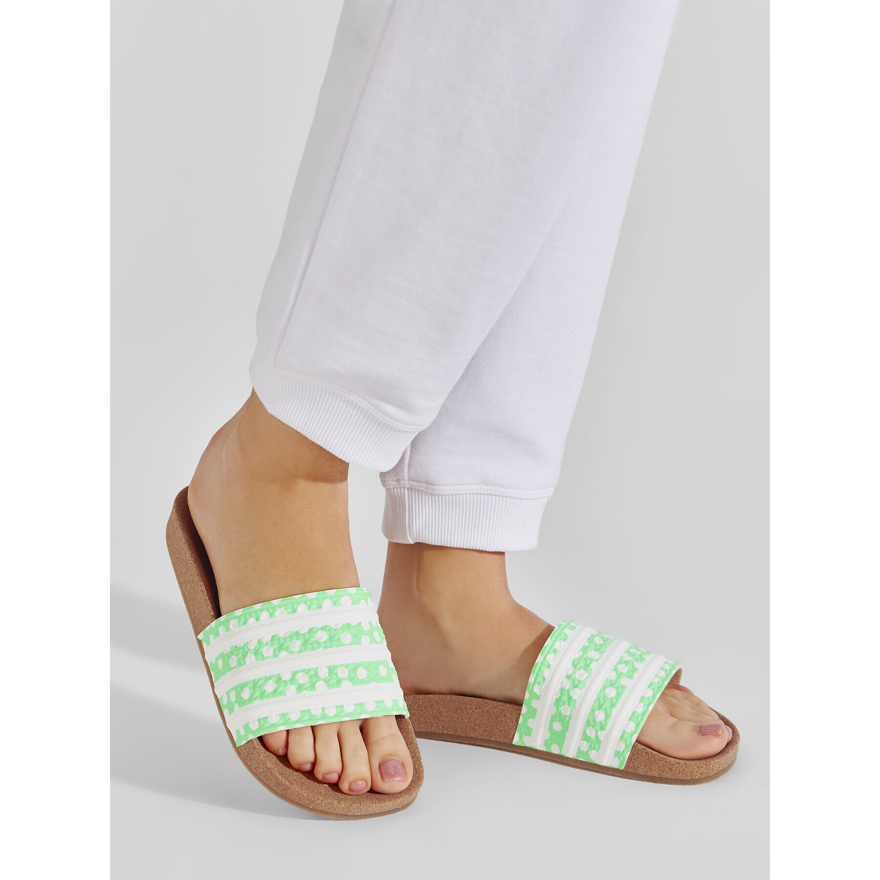 adidas Чехли adilette w GX9484 Зелен - Pepit.bg