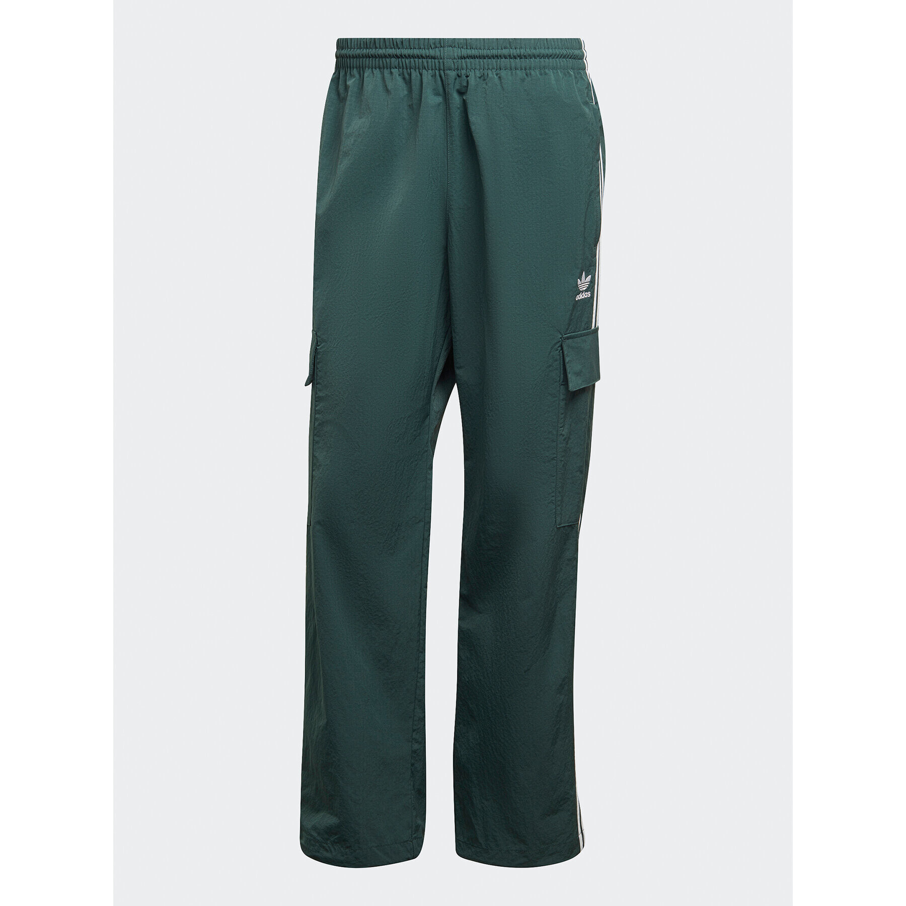 adidas Долнище анцуг adicolor 3 Stripes HN6736 Зелен Relaxed Fit - Pepit.bg