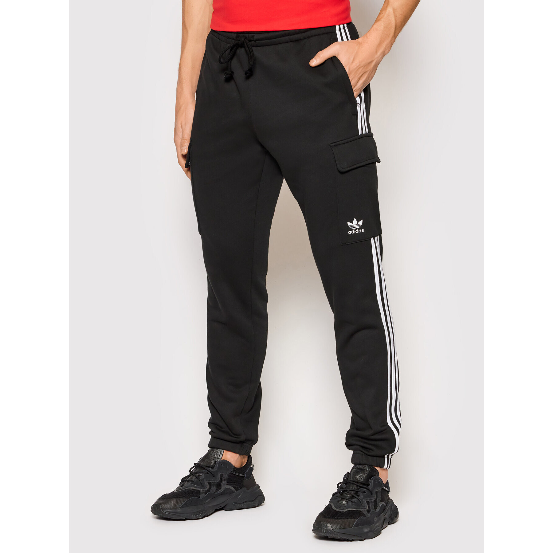 adidas Долнище анцуг adicolor Classics 3-Stripes HG4829 Черен Slim Fit - Pepit.bg