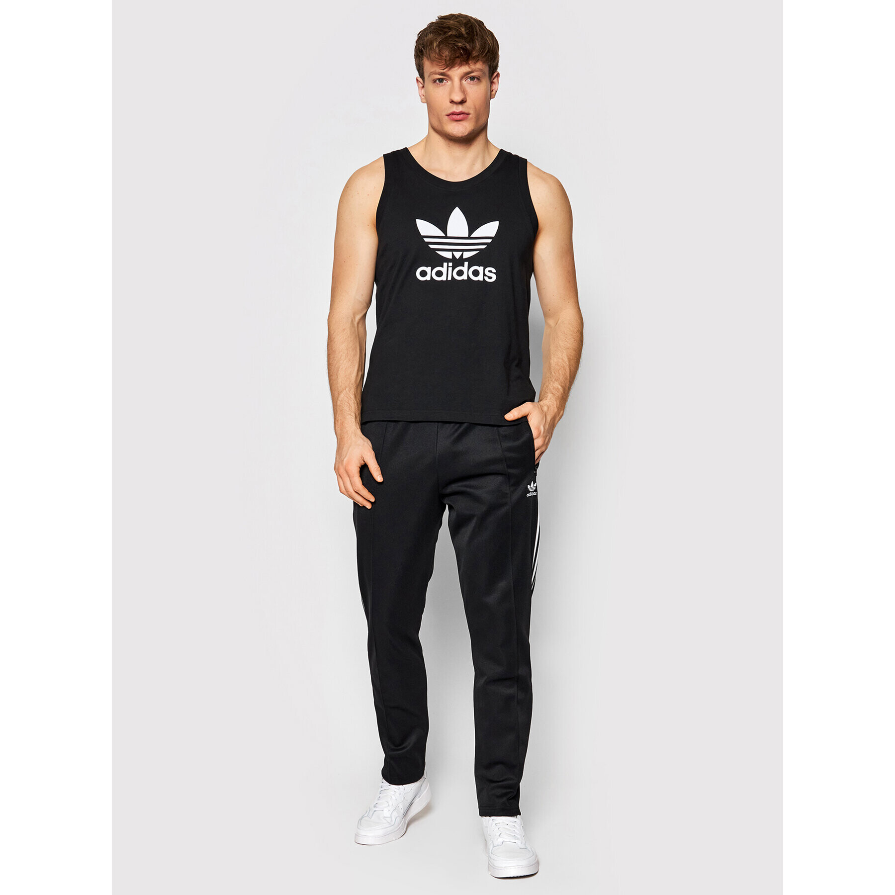 adidas Долнище анцуг adicolor Classics Beckenbauer Primeblue H09115 Черен Regular Fit - Pepit.bg