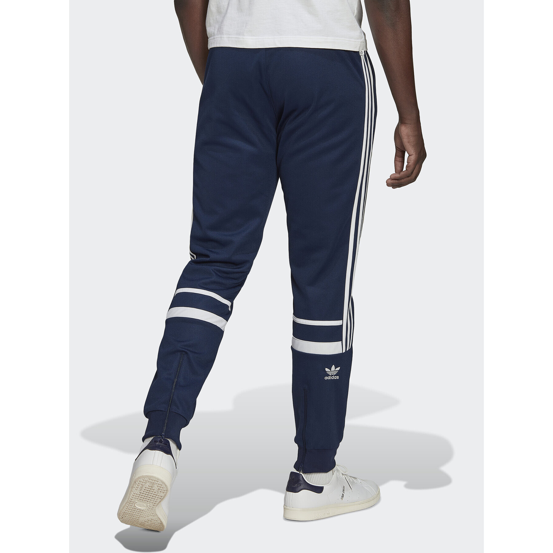 adidas Долнище анцуг adicolor Classics Cutline HK7428 Тъмносин Slim Fit - Pepit.bg