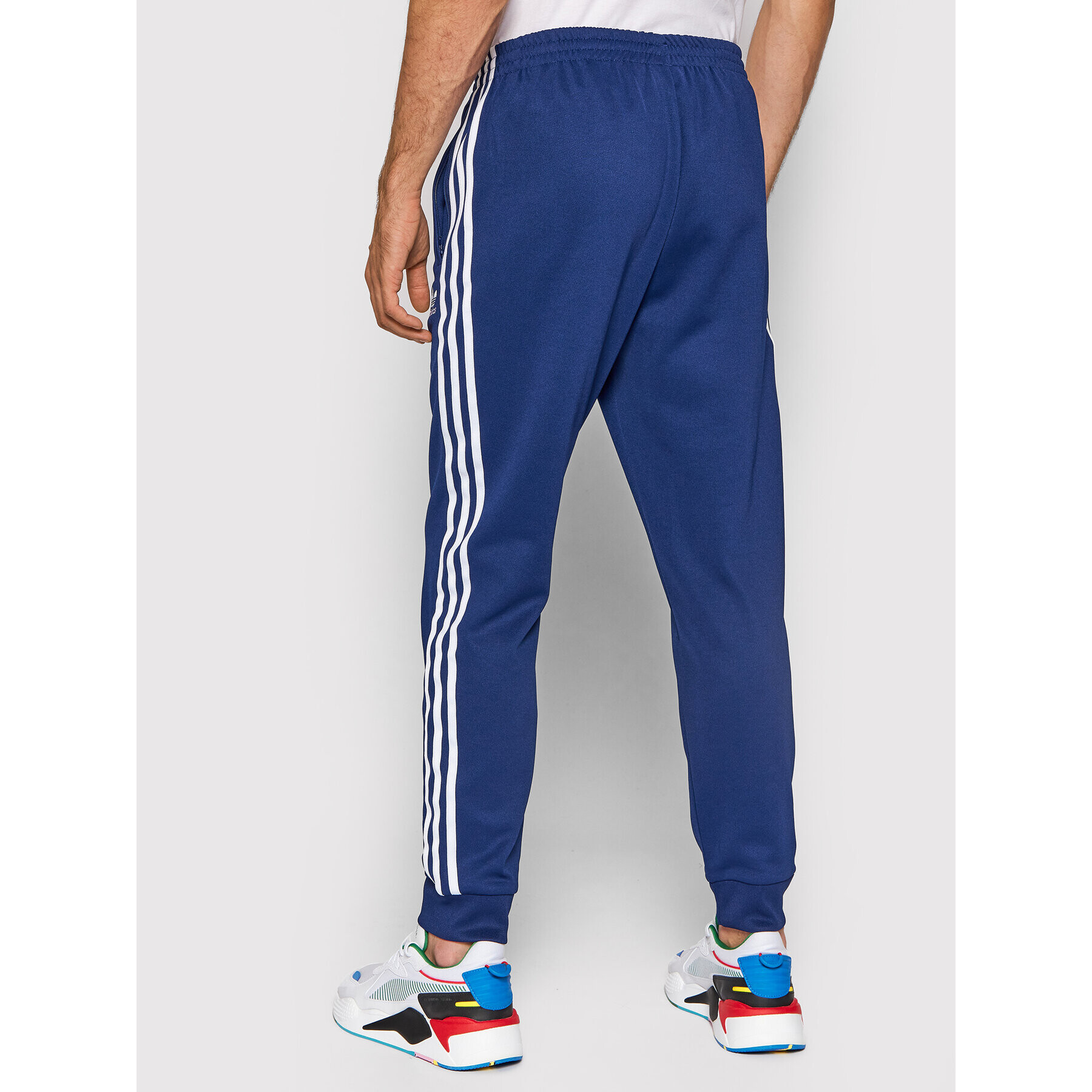 adidas Долнище анцуг adicolor Classics H06714 Тъмносин Slim Fit - Pepit.bg