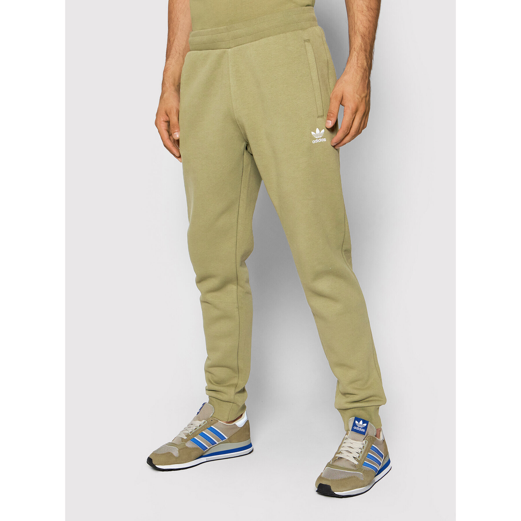 adidas Долнище анцуг adicolor Essentials Trefoil H34656 Зелен Slim Fit - Pepit.bg