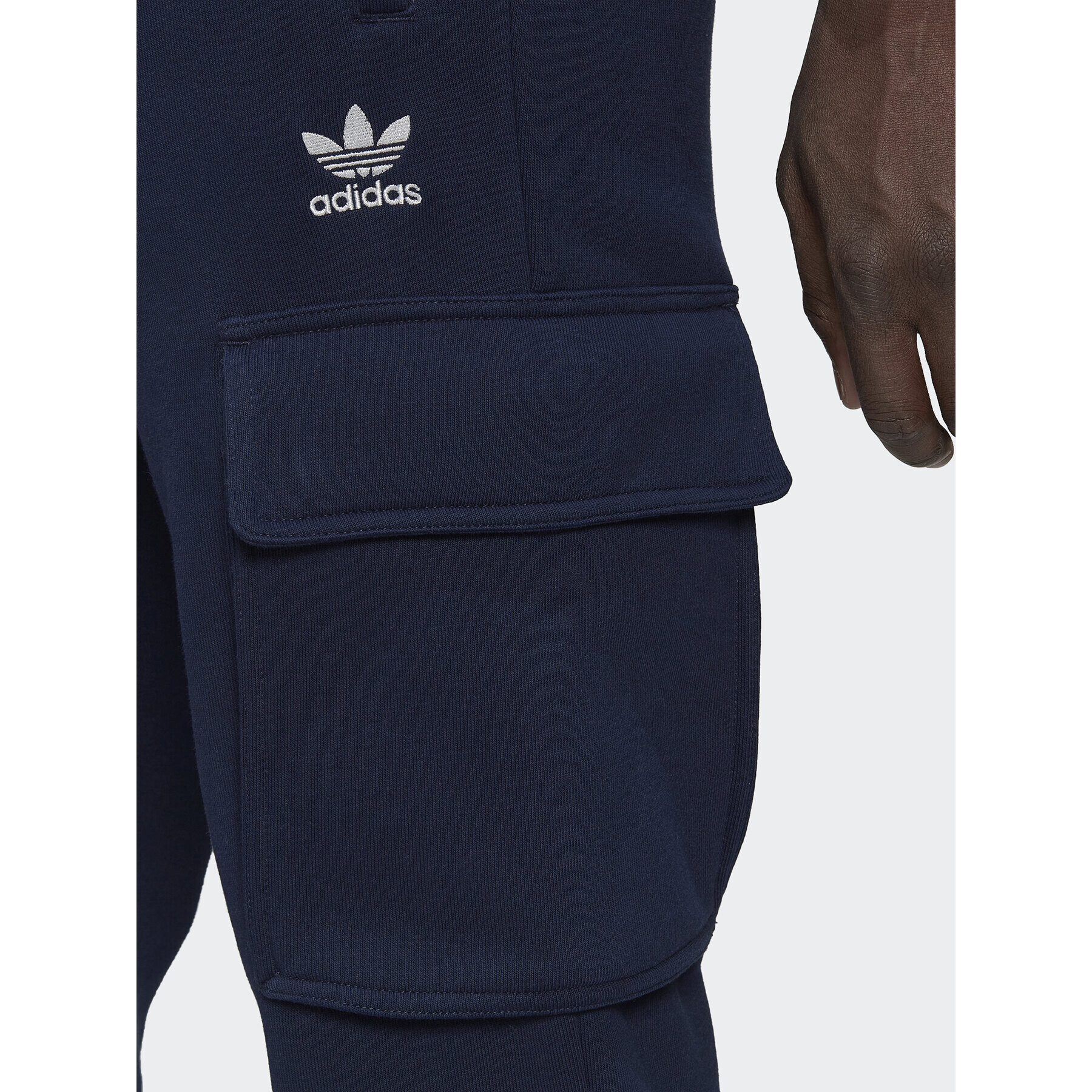 adidas Долнище анцуг adicolor Essentials Trefoil HK0185 Тъмносин Slim Fit - Pepit.bg