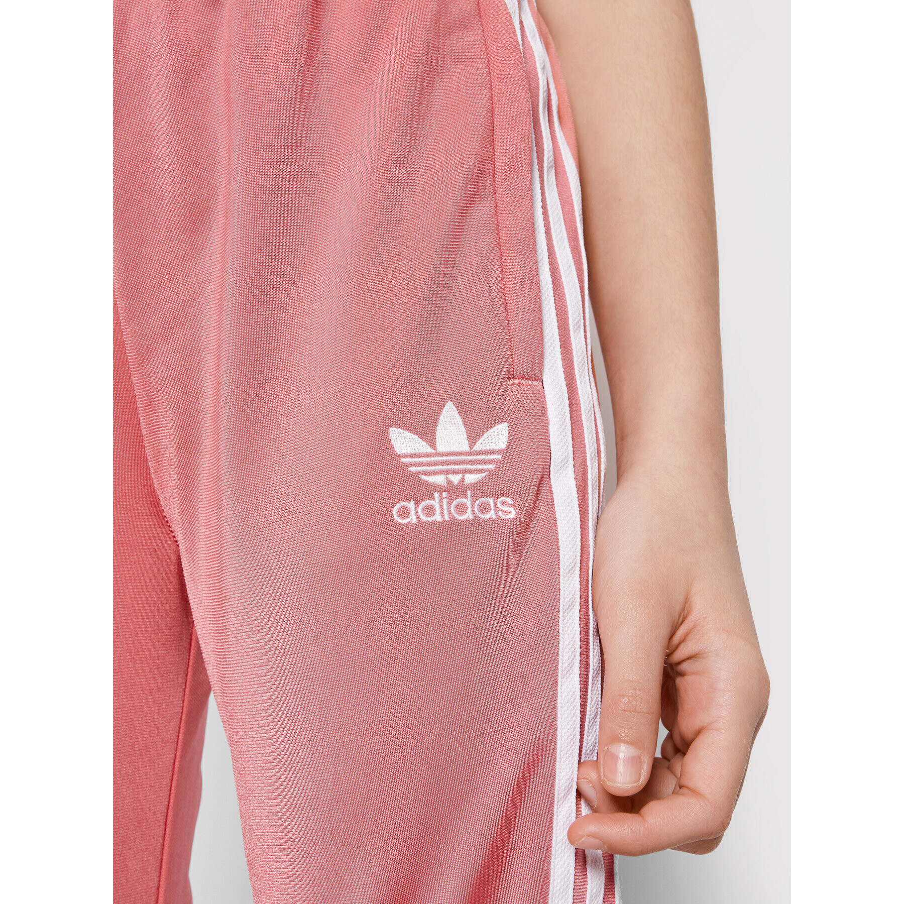 adidas Долнище анцуг adicolor Sst GN8456 Розов Regular Fit - Pepit.bg