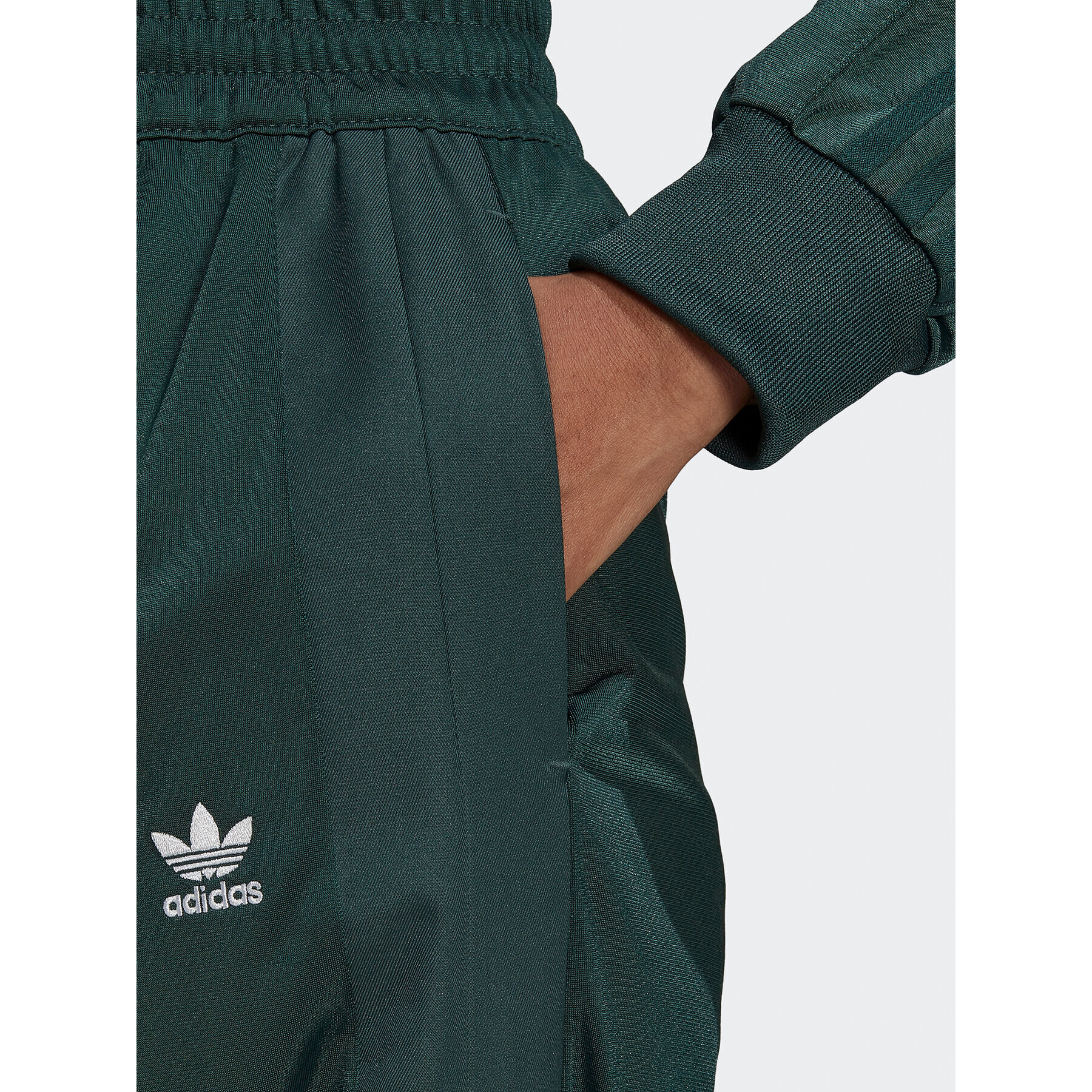 adidas Долнище анцуг Always Original Laced HK5086 Зелен Relaxed Fit - Pepit.bg