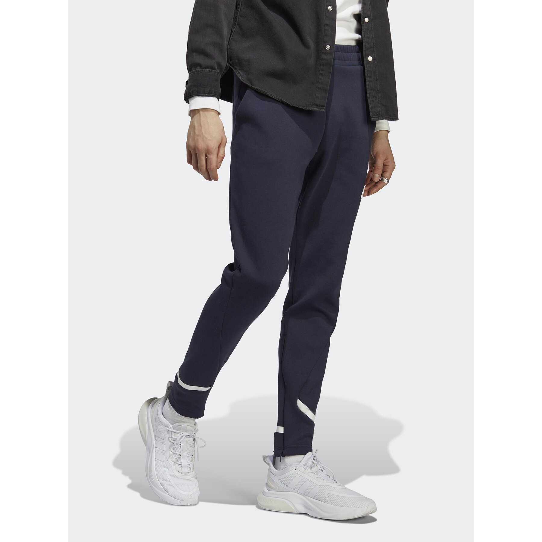 adidas Долнище анцуг Designed for Gameday Tracksuit Bottoms IC8033 Син Slim Fit - Pepit.bg