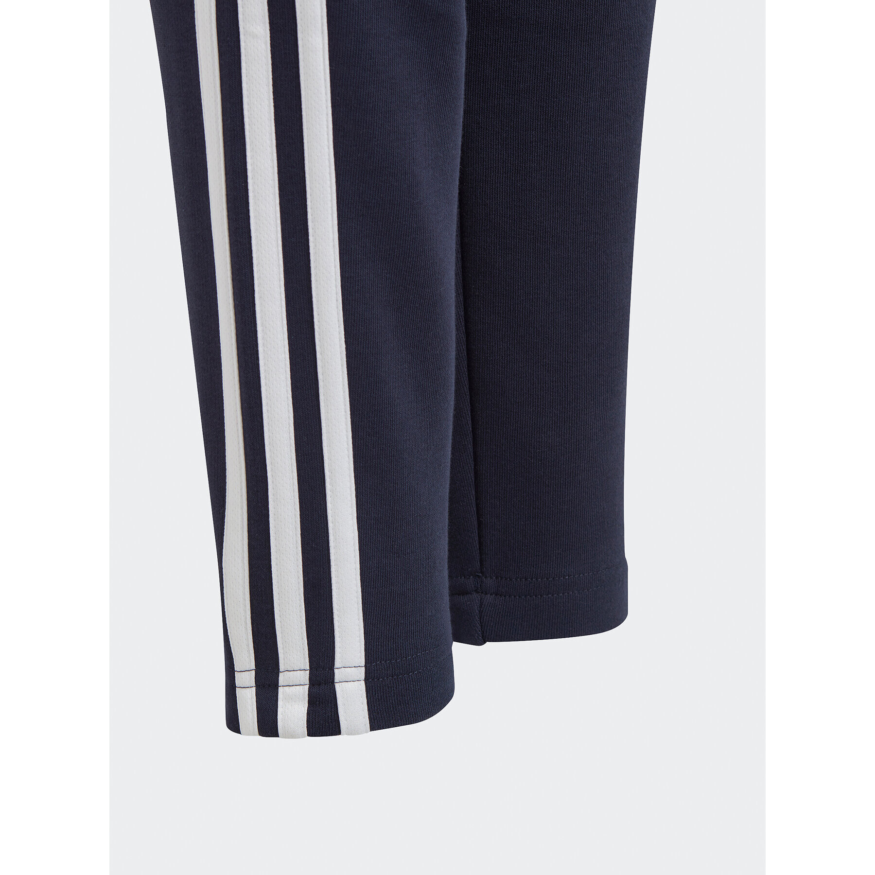 adidas Долнище анцуг Essentials 3-Stripes IC6128 Тъмносин Slim Fit - Pepit.bg