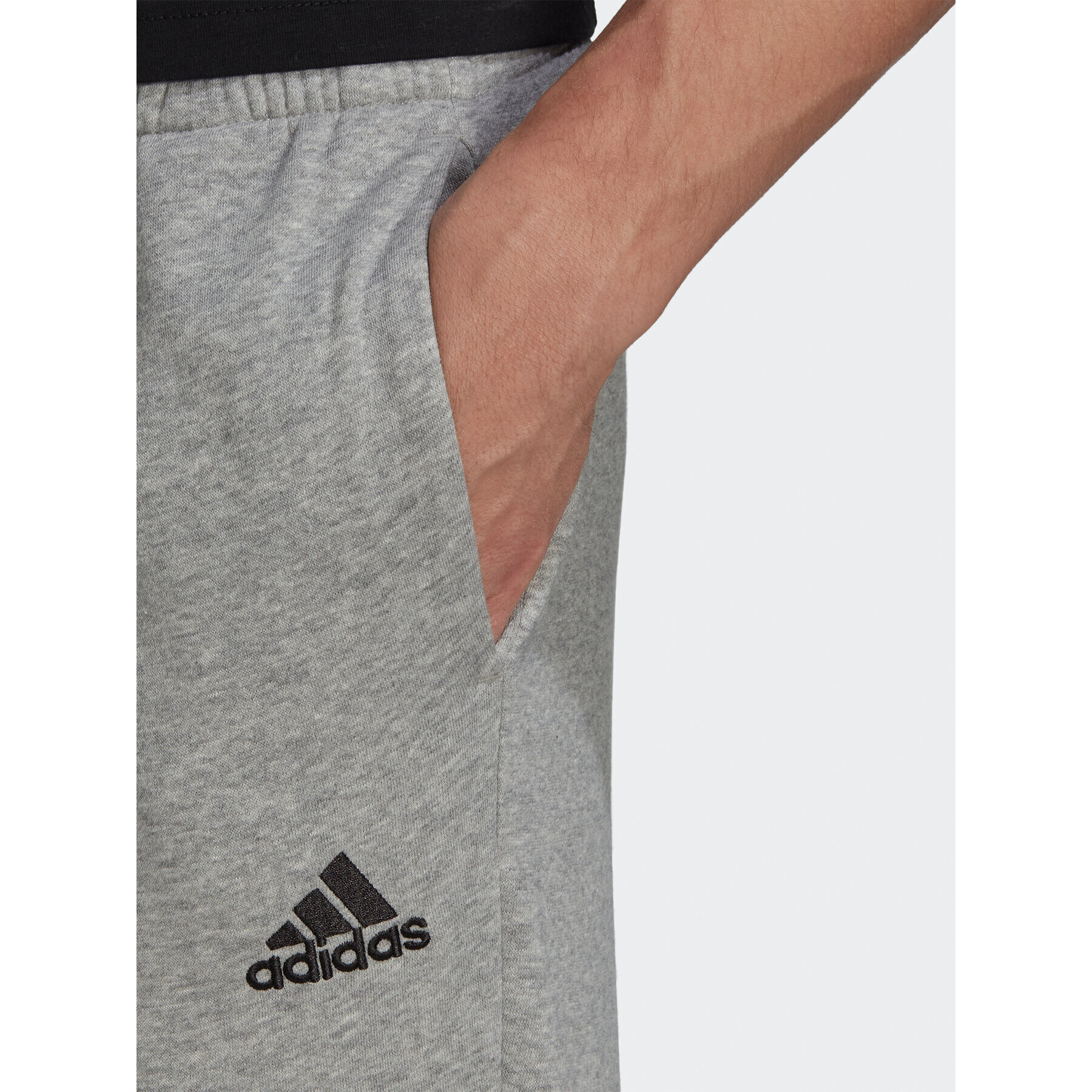 adidas Долнище анцуг Essentials Fleece HL2230 Сив Regular Fit - Pepit.bg