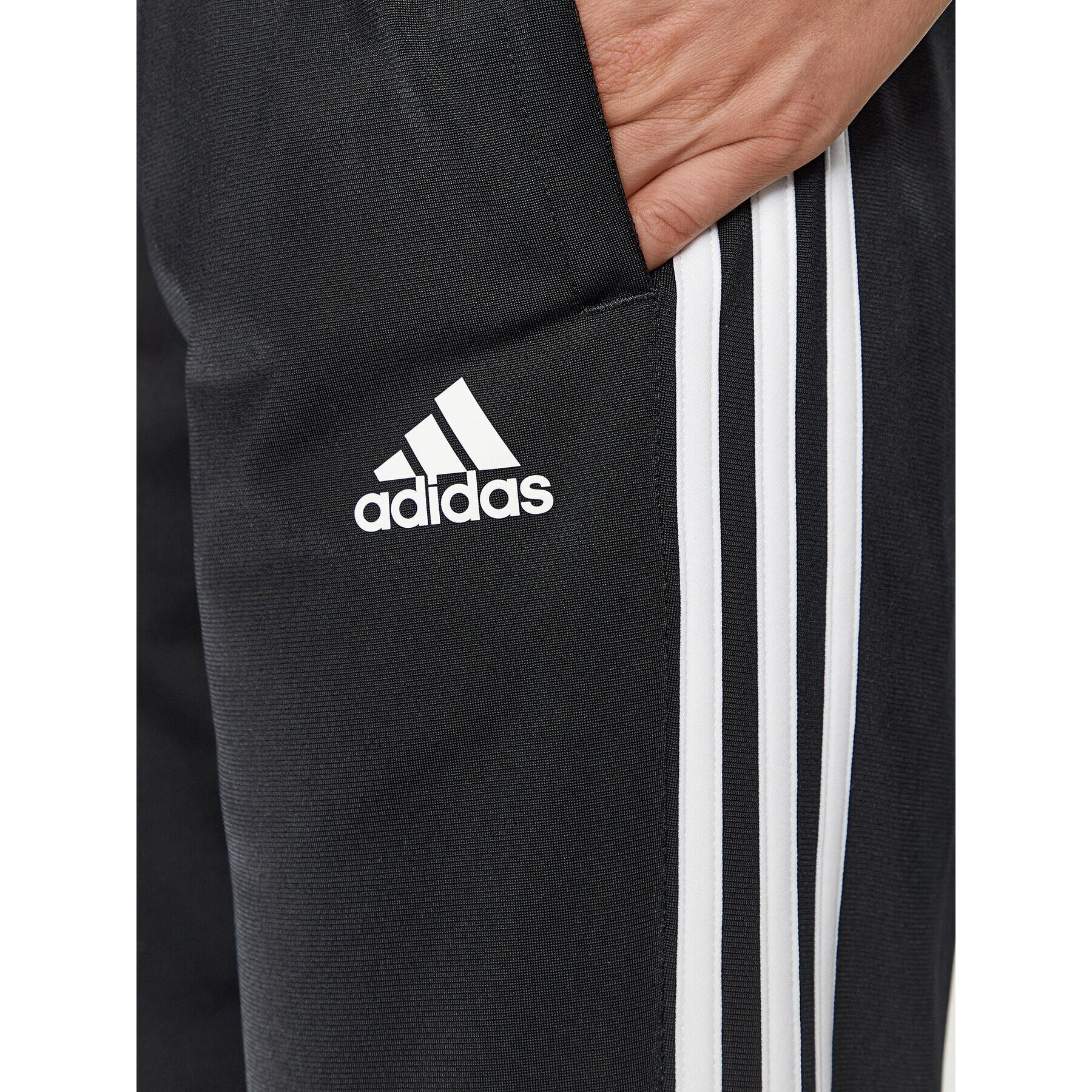 adidas Долнище анцуг Essentials Warm-Up 3-Stripes H48451 Черен Regular Fit - Pepit.bg