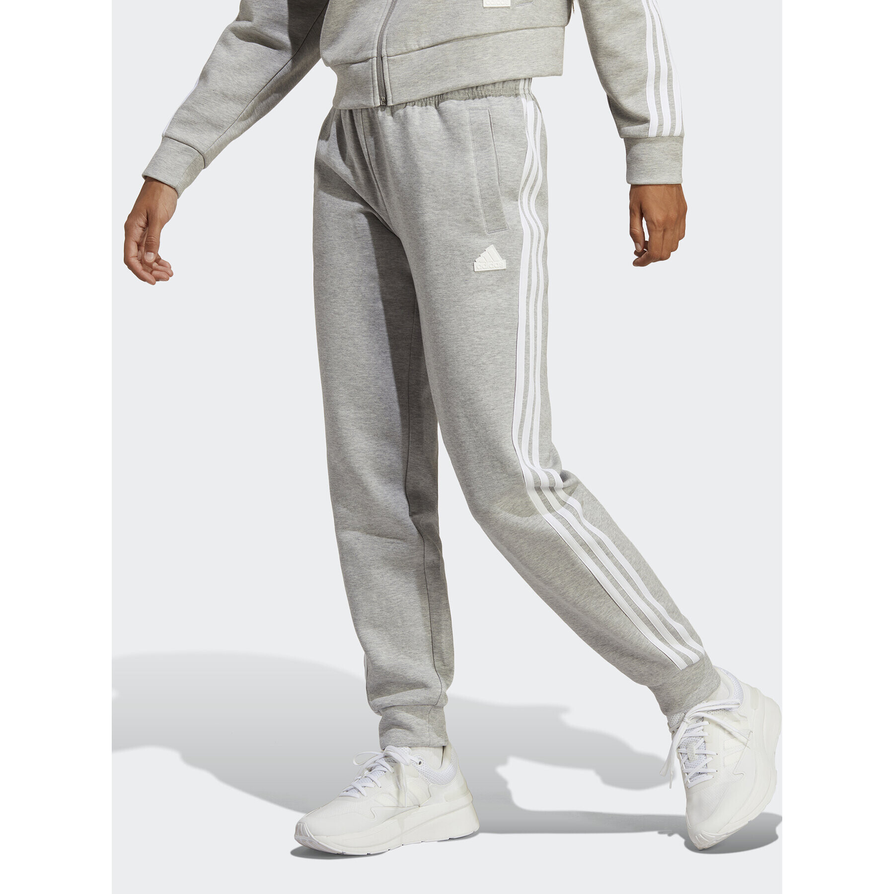 adidas Долнище анцуг Future Icons 3-Stripes IB8531 Сив Regular Fit - Pepit.bg