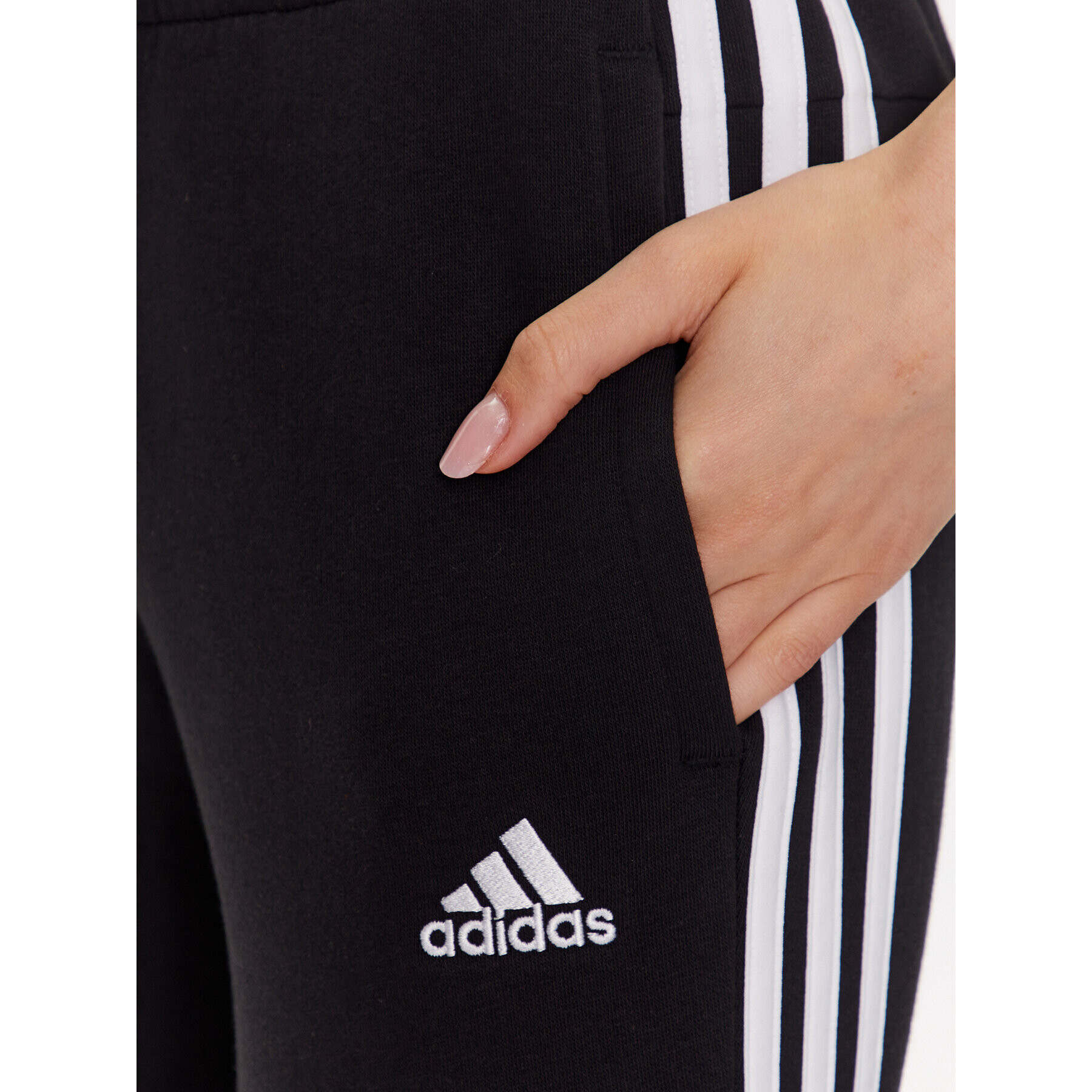 adidas Долнище анцуг HZ5753 Черен Slim Fit - Pepit.bg