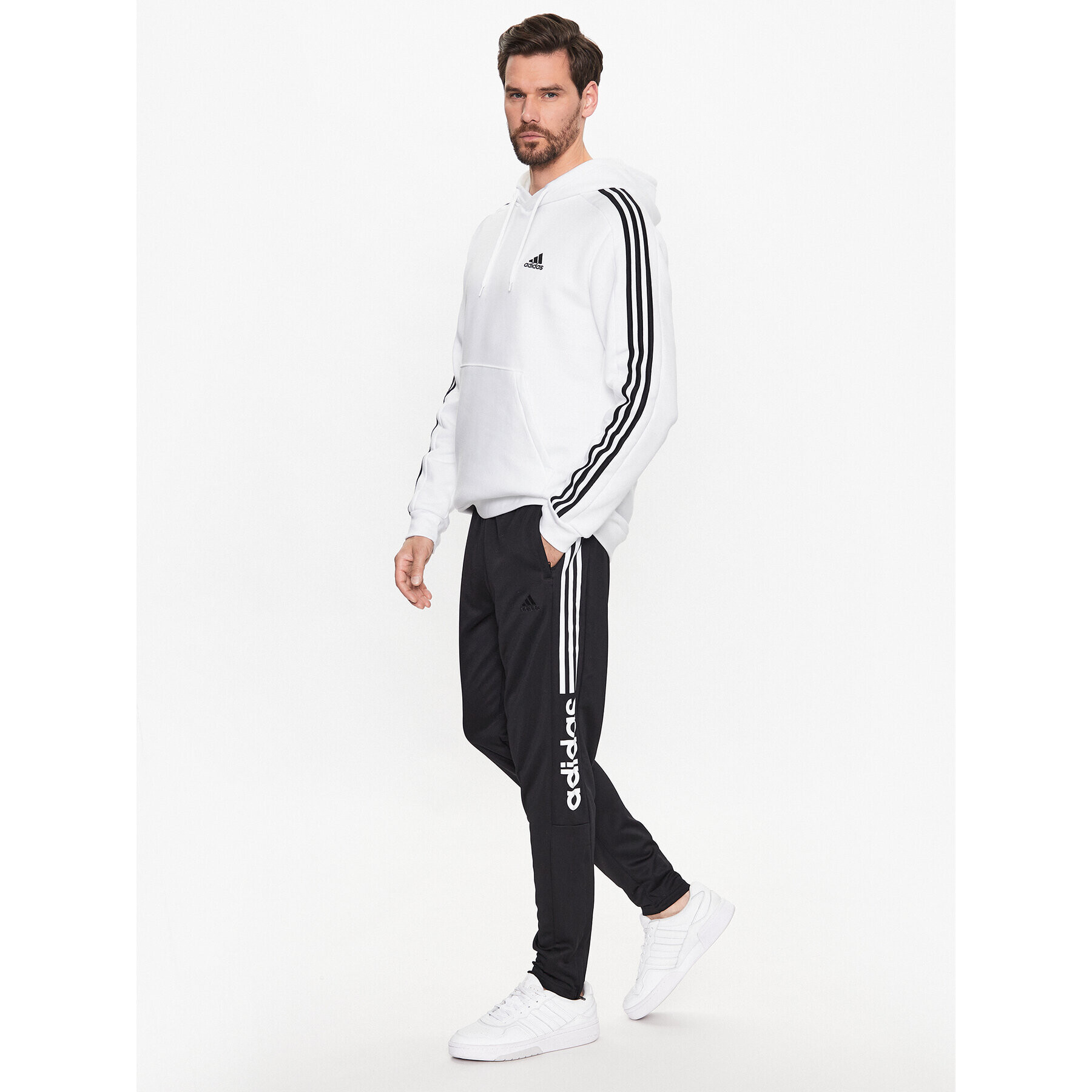 adidas Долнище анцуг IA3048 Черен Regular Fit - Pepit.bg