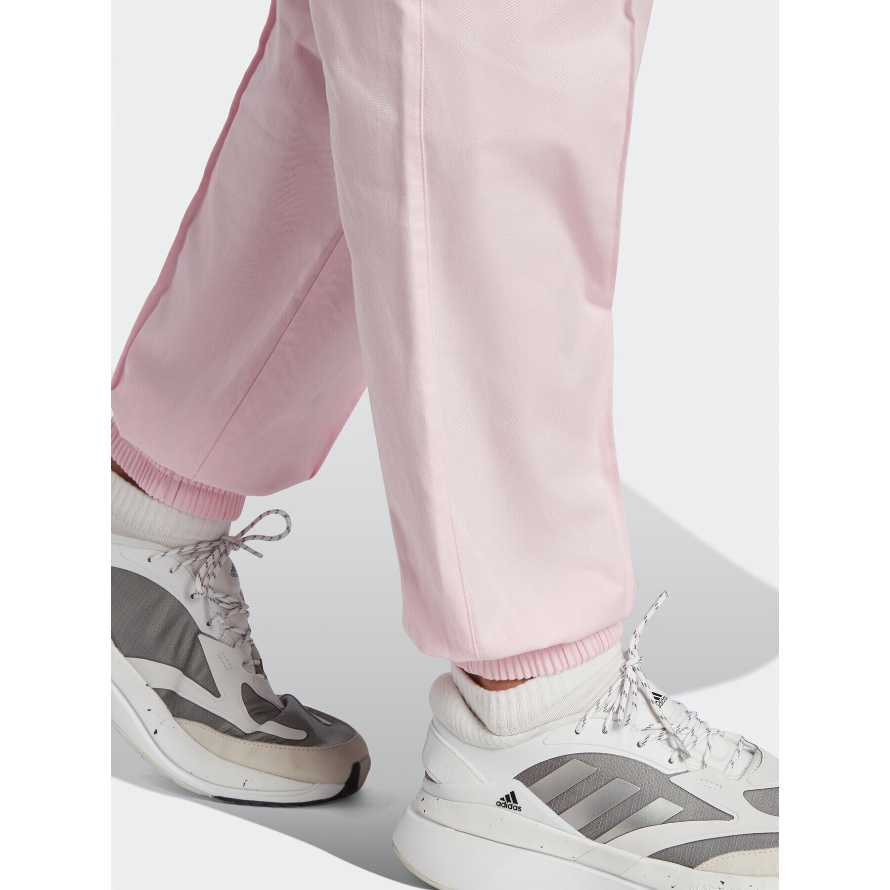 adidas Долнище анцуг Loose Trousers with Healing Crystals-Inspired Graphics IC0795 Розов Loose Fit - Pepit.bg