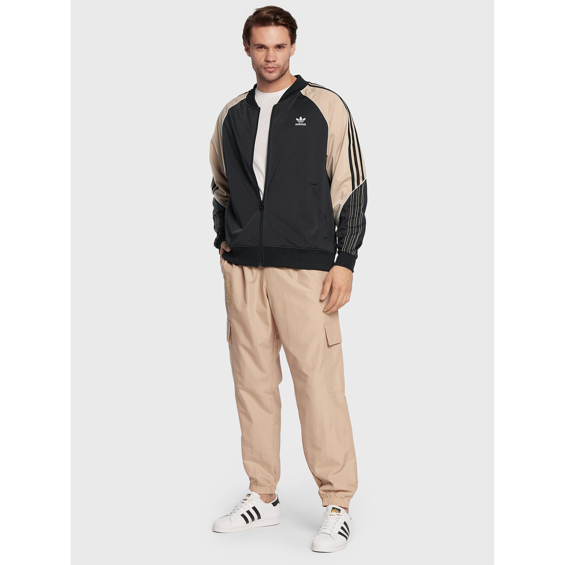 adidas Долнище анцуг Ozworld HL9251 Бежов Regular Fit - Pepit.bg