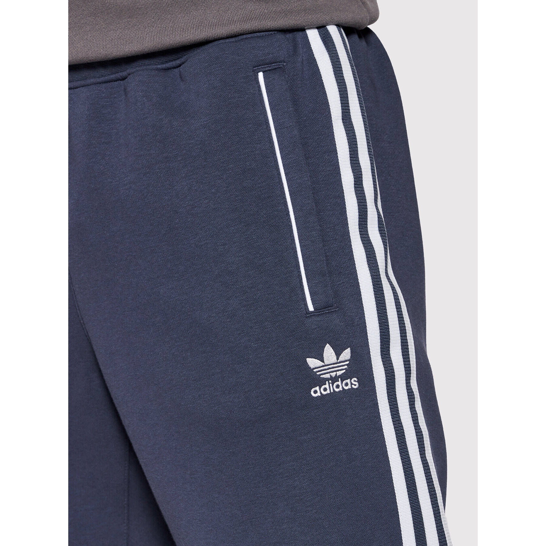 adidas Долнище анцуг Sst Fleece Track HC2083 Тъмносин Regular Fit - Pepit.bg