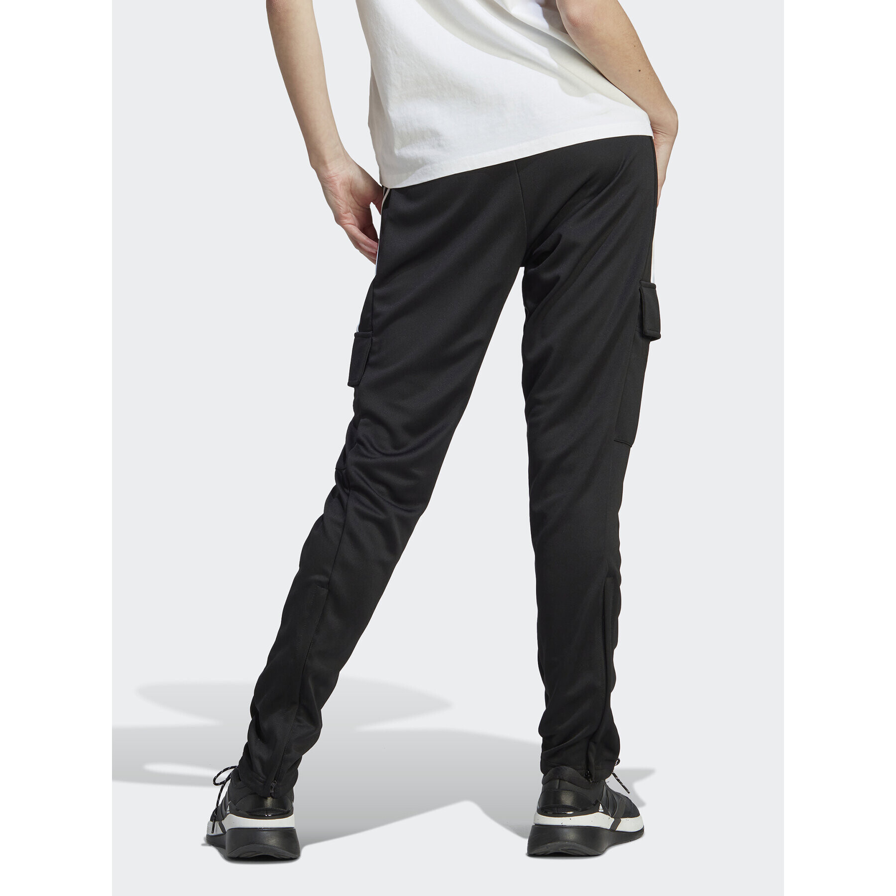 adidas Долнище анцуг Tiro Cargo IA3034 Черен Regular Fit - Pepit.bg