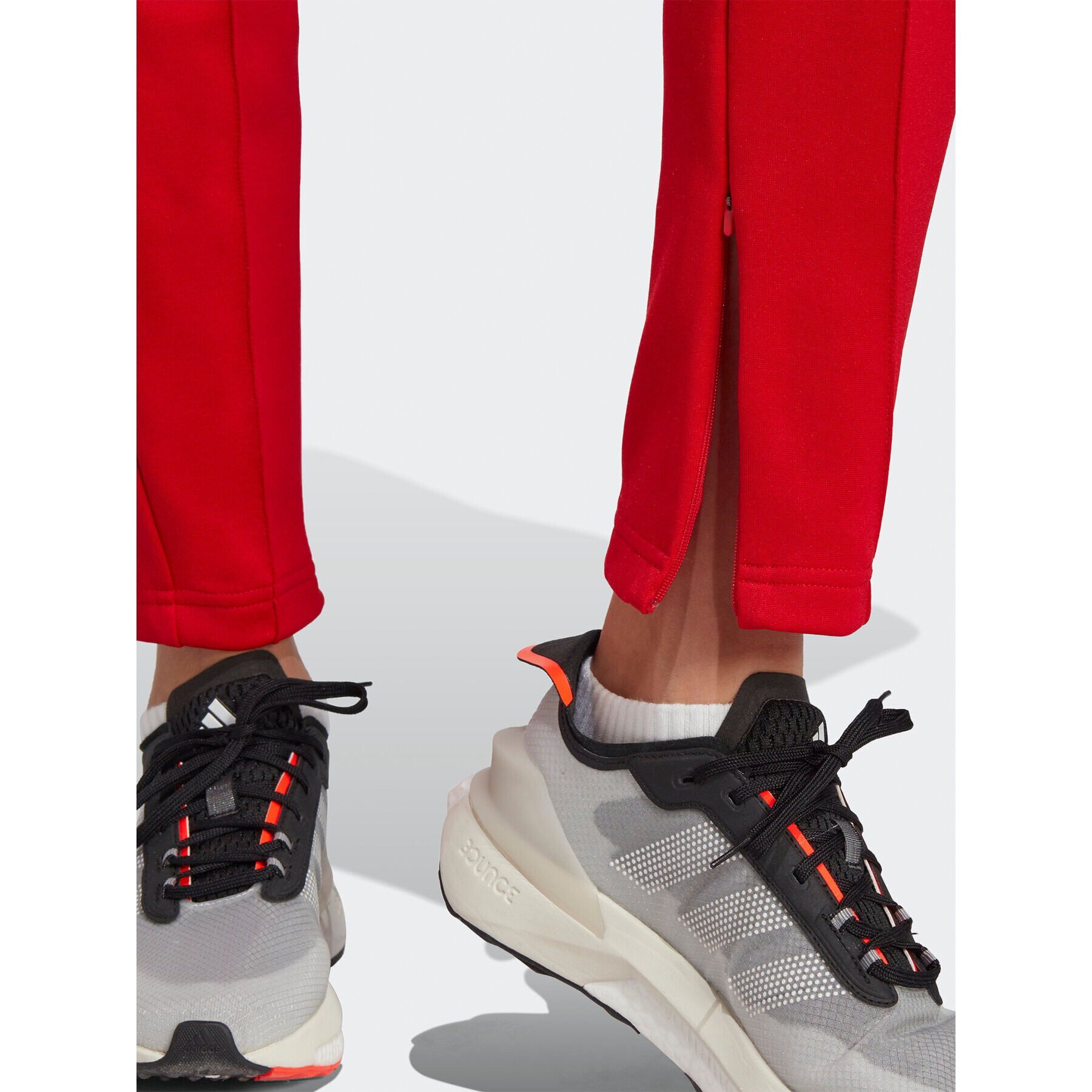 adidas Долнище анцуг Tiro Suit Up Lifestyle Track Pant IC6679 Червен Regular Fit - Pepit.bg