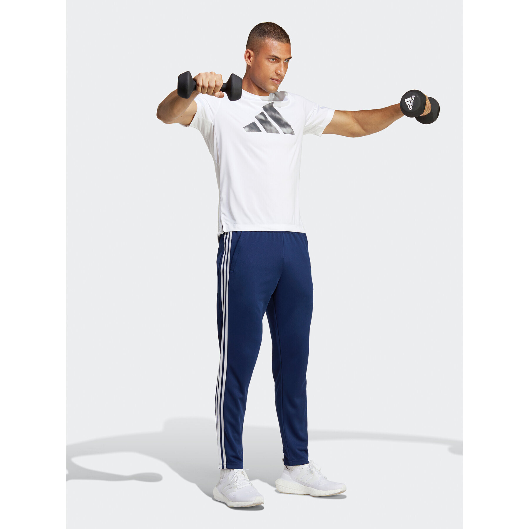 adidas Долнище анцуг Train Essentials 3-Stripes Training IB8169 Син Regular Fit - Pepit.bg