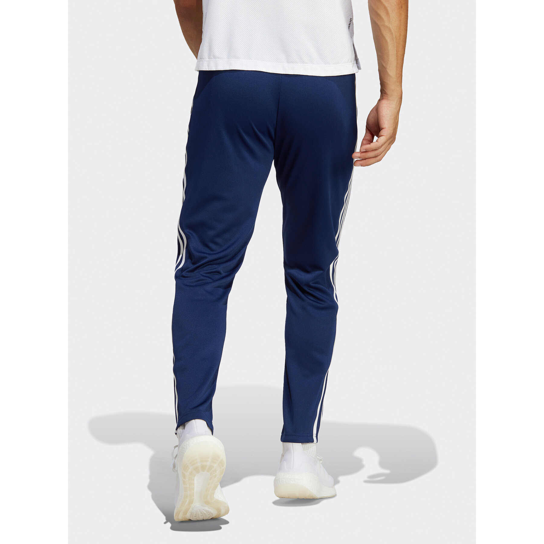 adidas Долнище анцуг Train Essentials 3-Stripes Training IB8169 Син Regular Fit - Pepit.bg