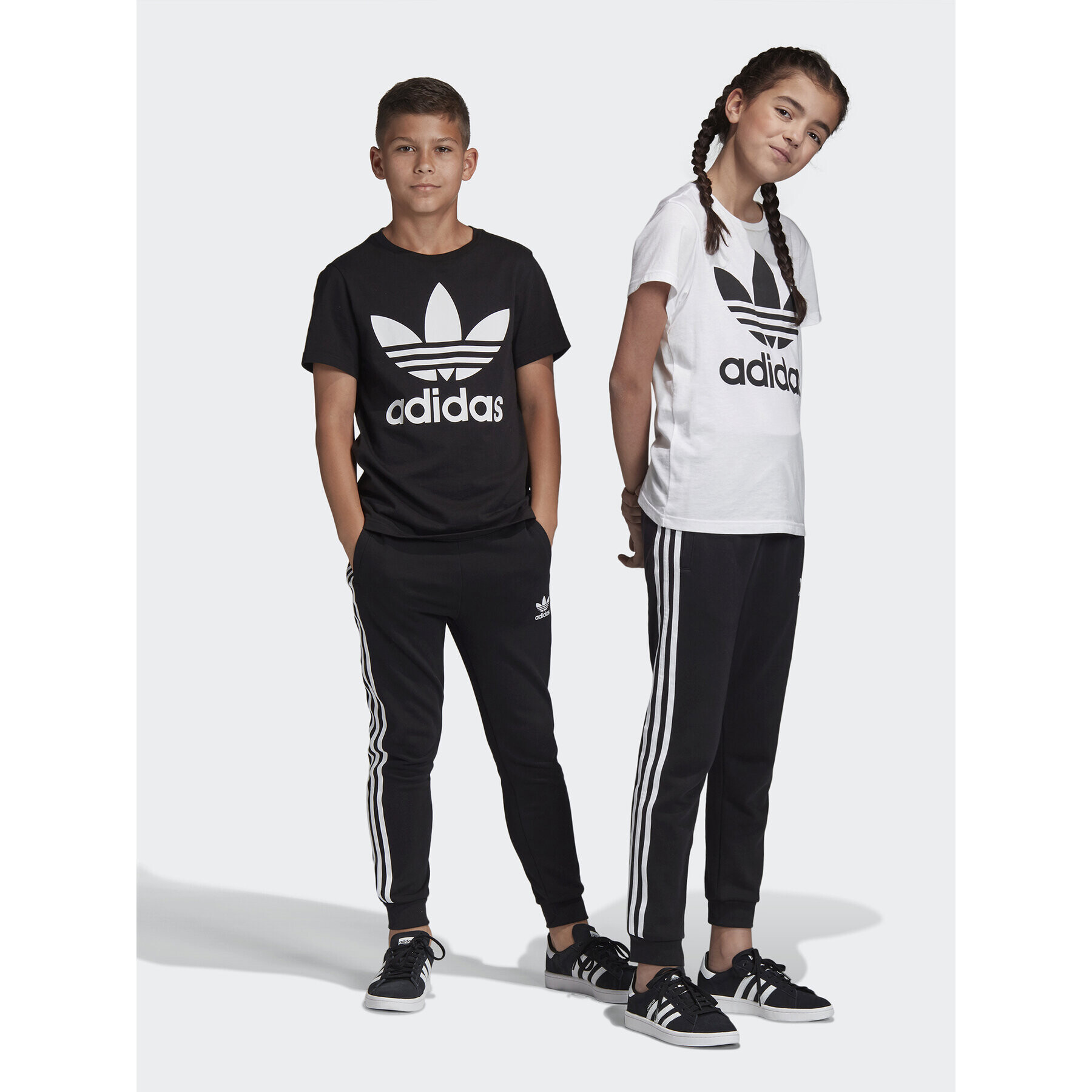 adidas Долнище анцуг Trefoil 3-Stripes DV2872 Черен Regular Fit - Pepit.bg