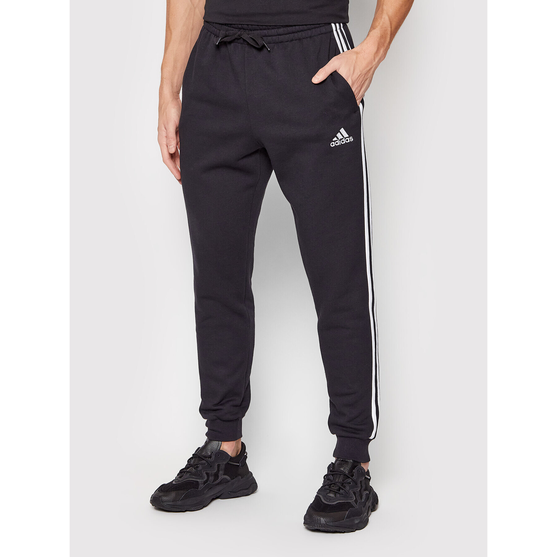 adidas Долнище анцуг 3s Fl GM1089 Черен Slim Fit - Pepit.bg