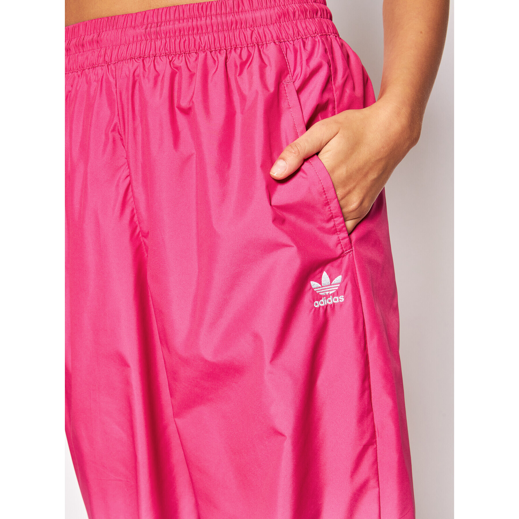 adidas Долнище анцуг adicolor 3D Trefoil GN2851 Розов Loose Fit - Pepit.bg