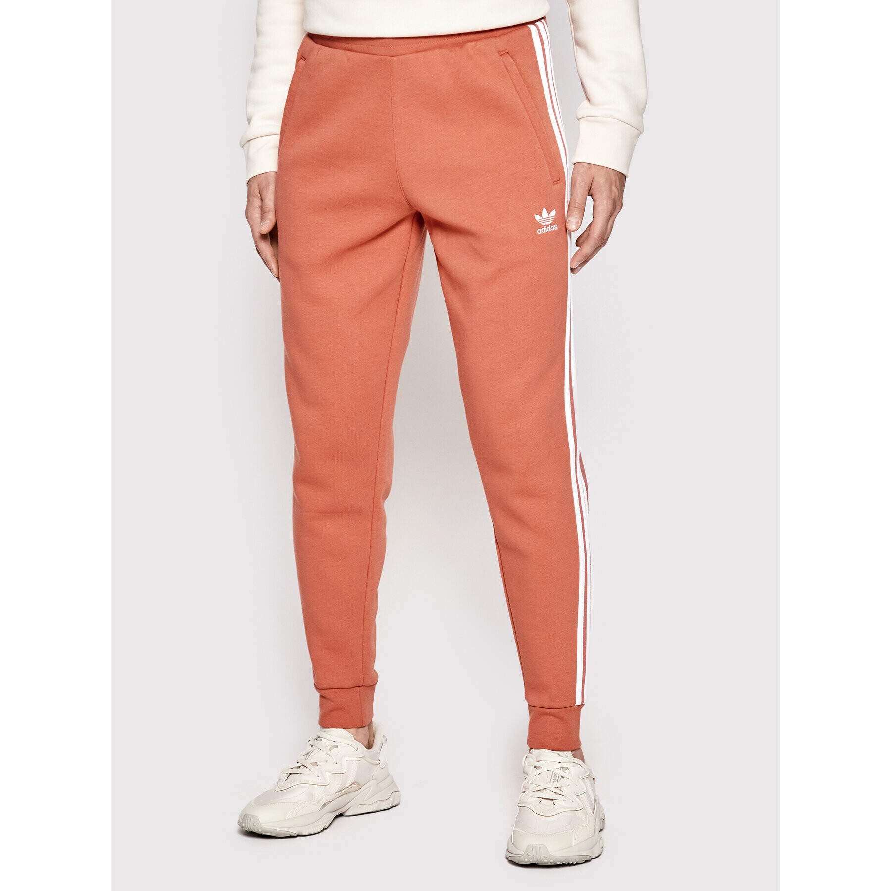 adidas Долнище анцуг adicolor Classics 3-Stripes HK7300 Оранжев Slim Fit - Pepit.bg