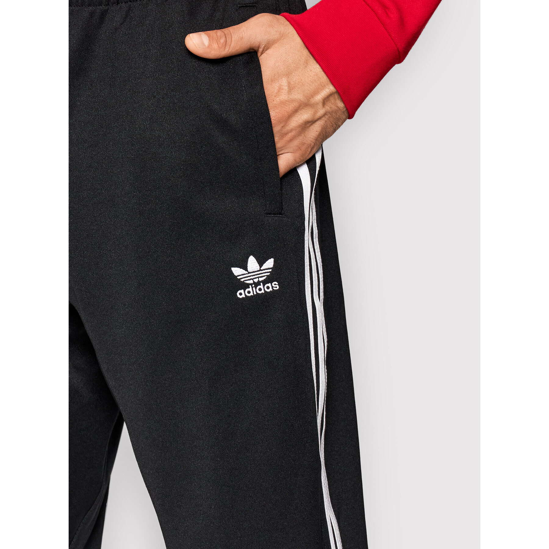 adidas Долнище анцуг adicolor Classics H09121 Черен Relaxed Fit - Pepit.bg