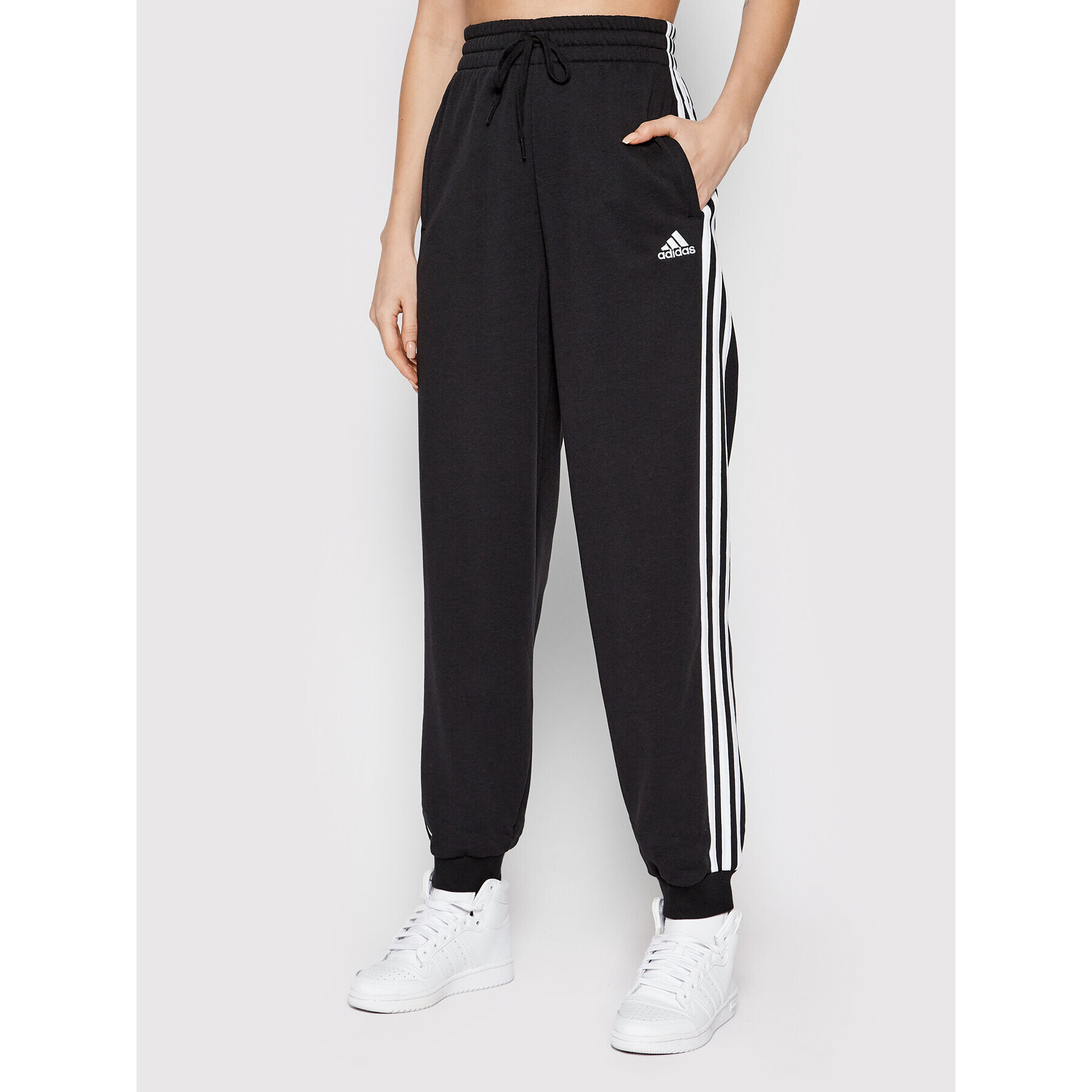 adidas Performance Долнище анцуг Essentials Studio Lounge 3-Stripes HD4306 Черен Loose Fit - Pepit.bg