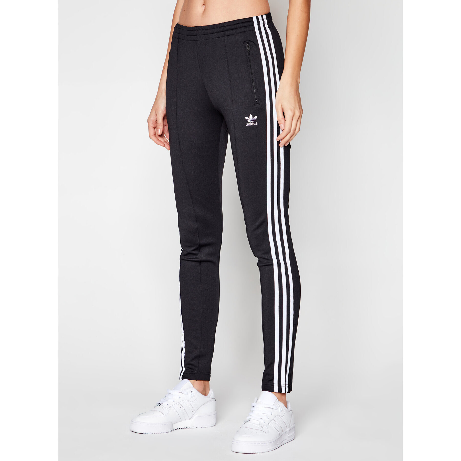 adidas Долнище анцуг Sst GD2361 Черен Slim Fit - Pepit.bg