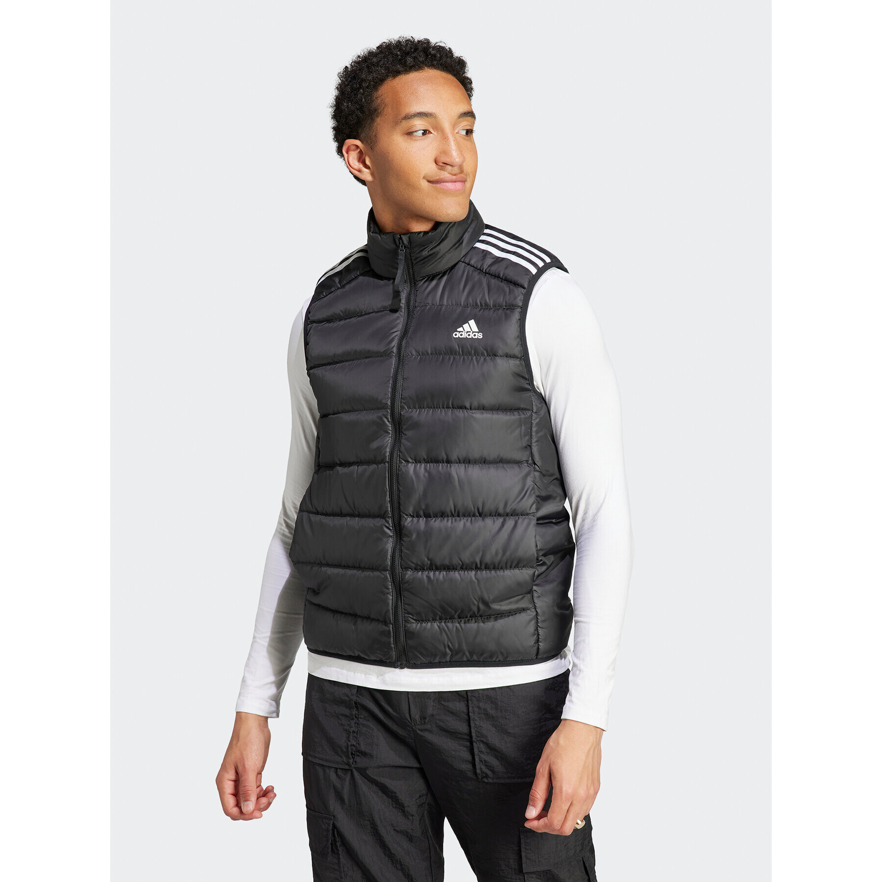 adidas Елек Essentials 3-Stripes HZ5728 Черен Regular Fit - Pepit.bg