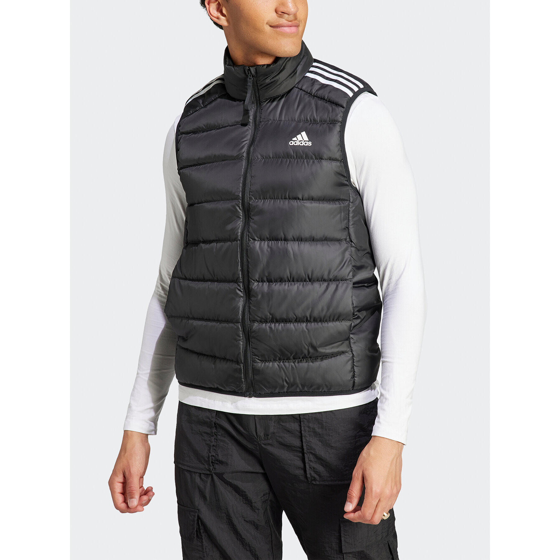 adidas Елек Essentials 3-Stripes HZ5728 Черен Regular Fit - Pepit.bg