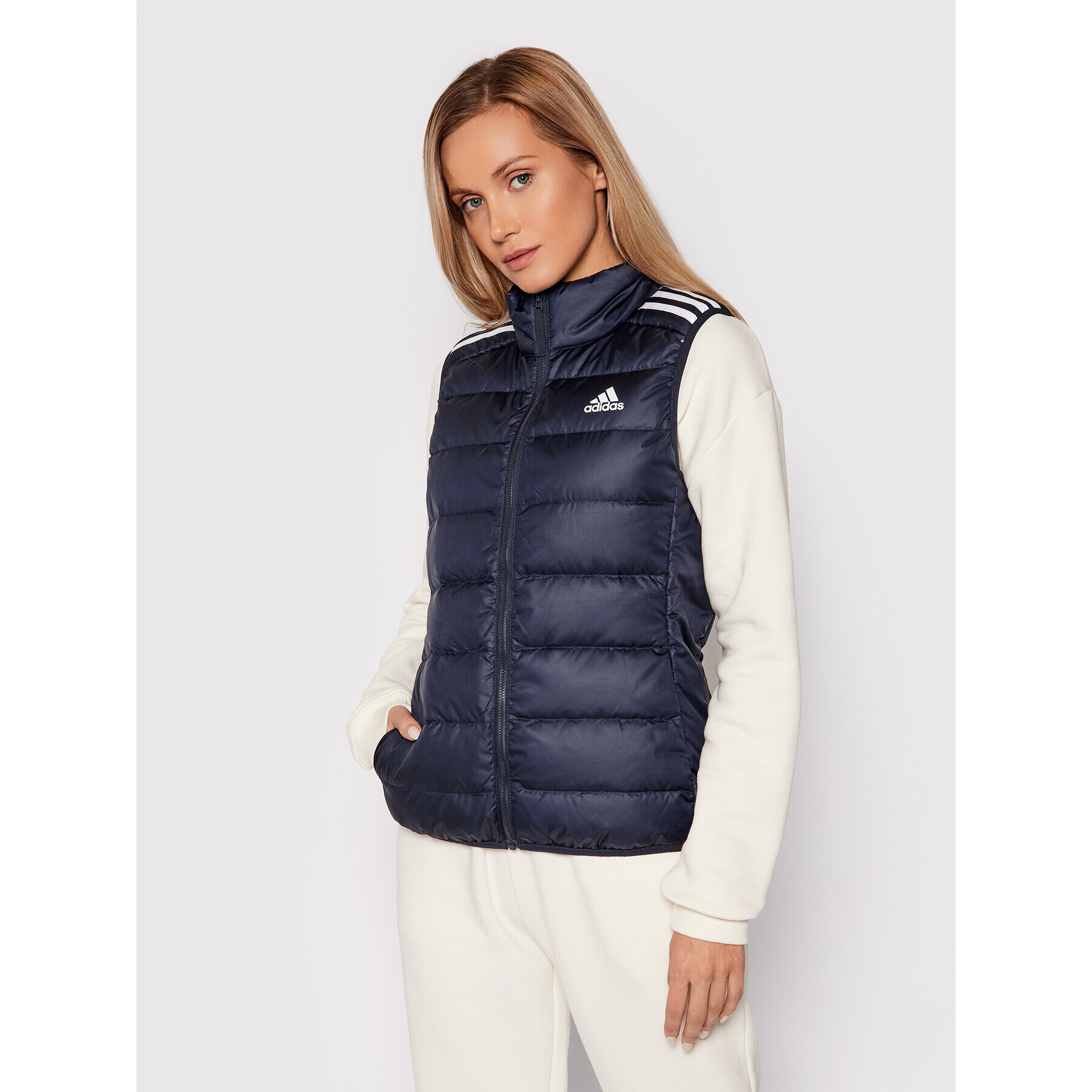 adidas Елек Essentials Down Vest GT9137 Тъмносин Regular Fit - Pepit.bg