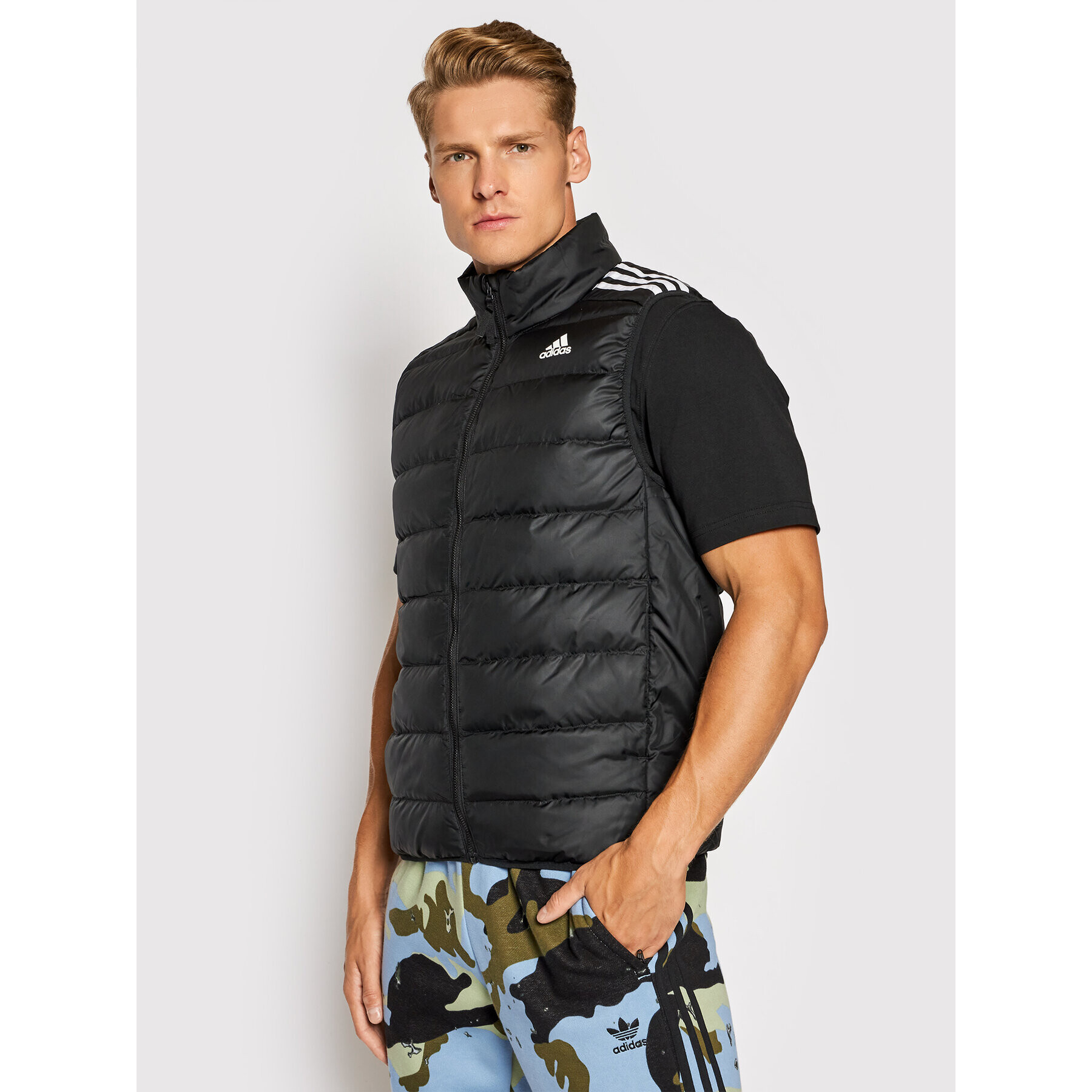 adidas Елек Essentials GH4583 Черен Slim Fit - Pepit.bg