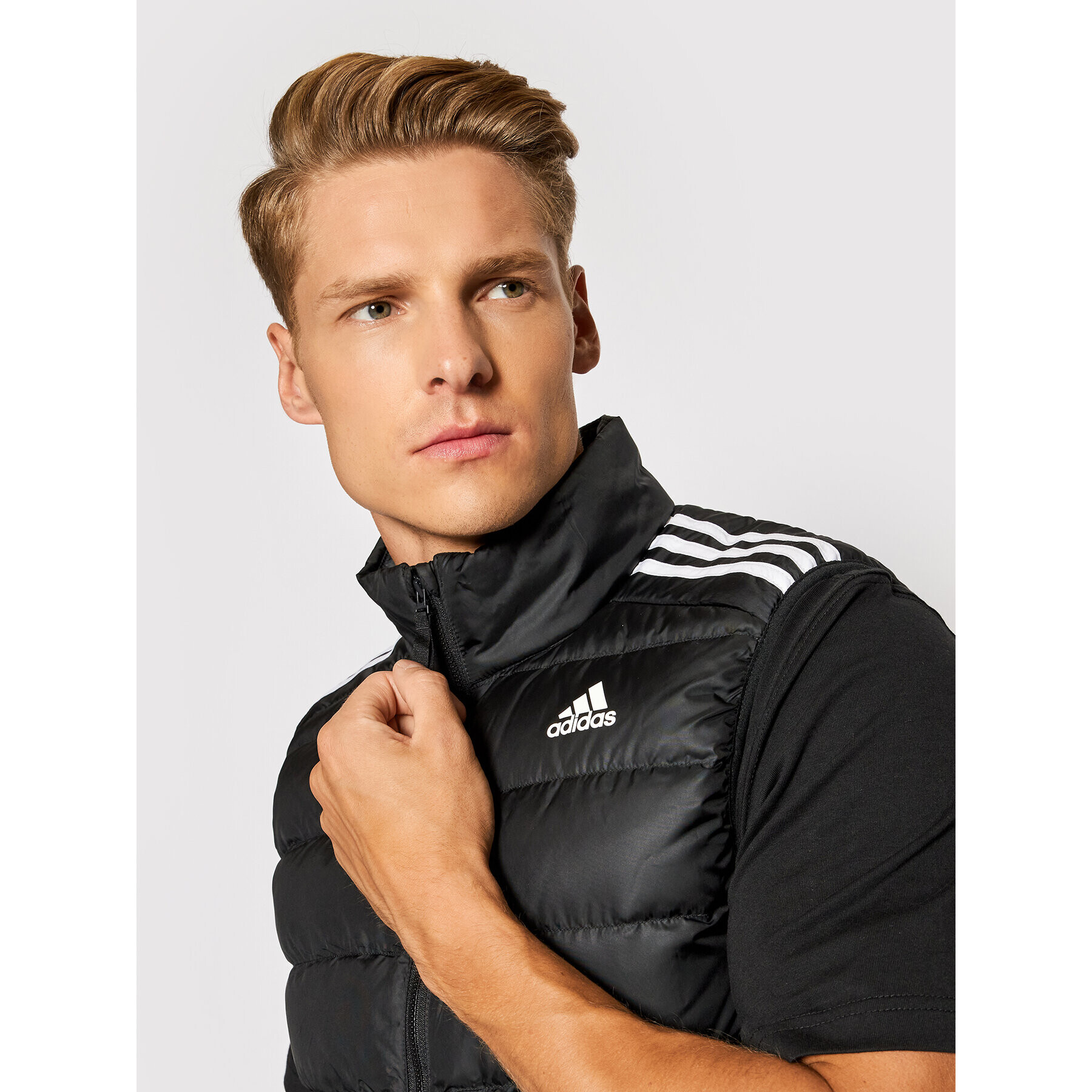 adidas Елек Essentials GH4583 Черен Slim Fit - Pepit.bg