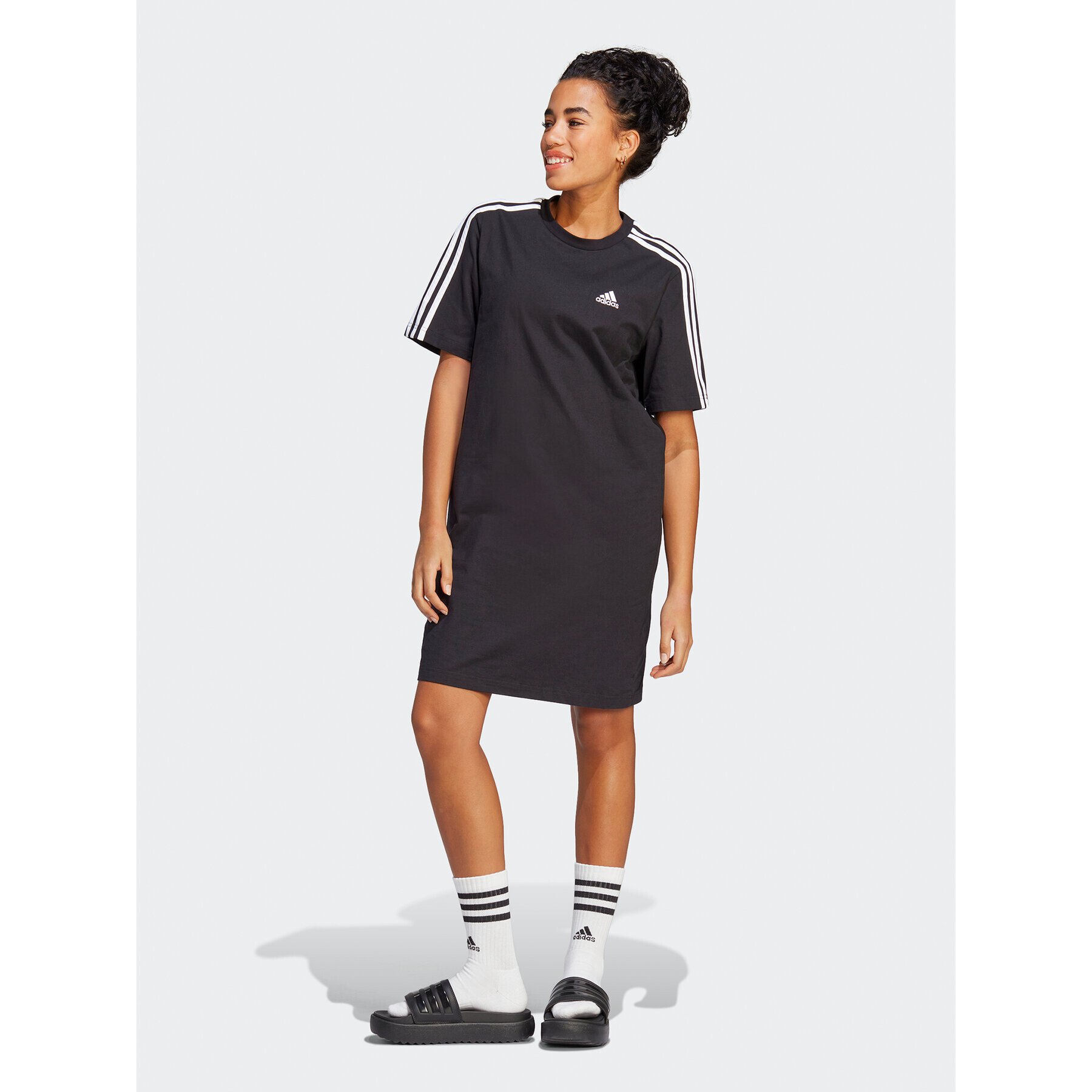 adidas Ежедневна рокля Essentials 3-Stripes Single Jersey Boyfriend Tee Dress HR4923 Черен Loose Fit - Pepit.bg