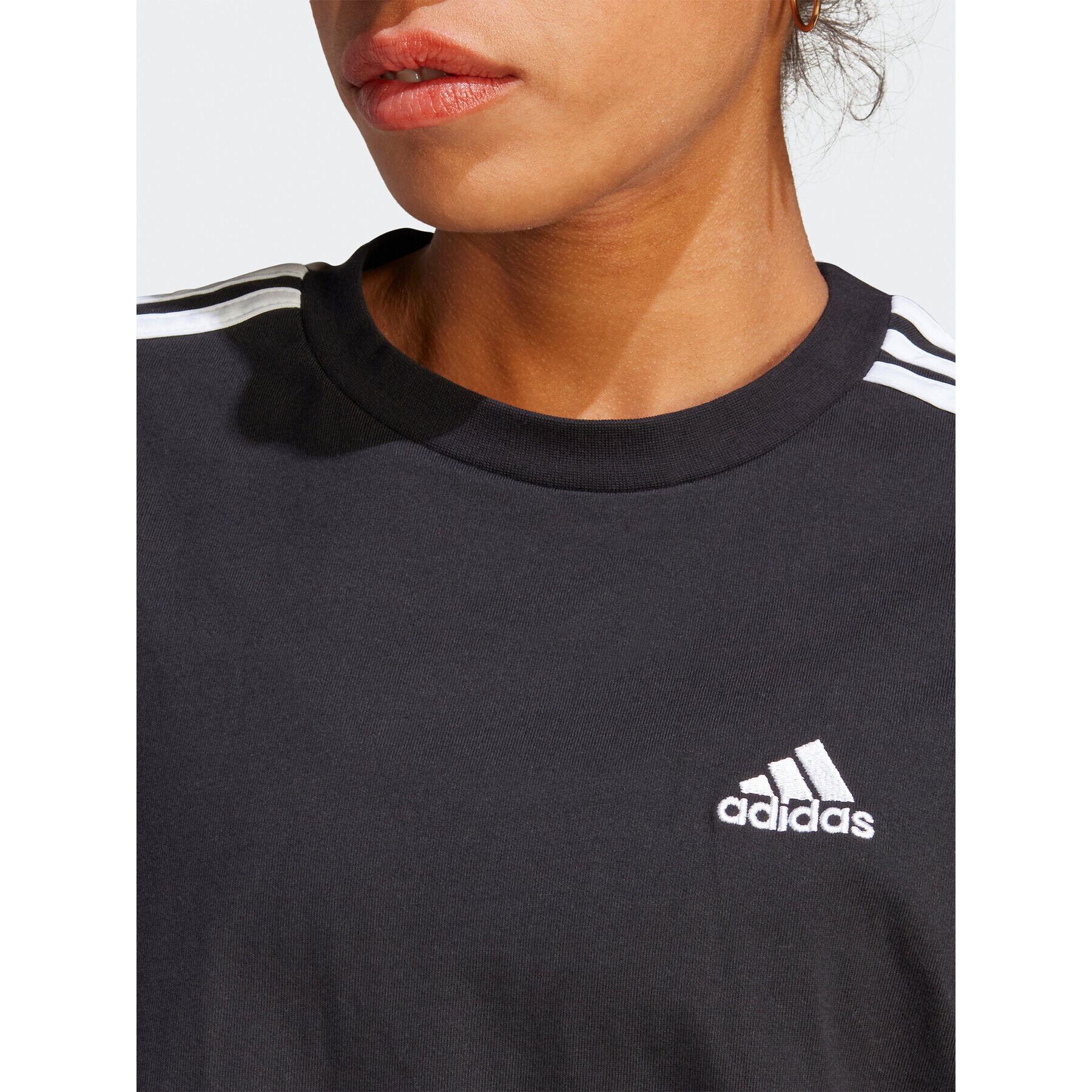 adidas Ежедневна рокля Essentials 3-Stripes Single Jersey Boyfriend Tee Dress HR4923 Черен Loose Fit - Pepit.bg