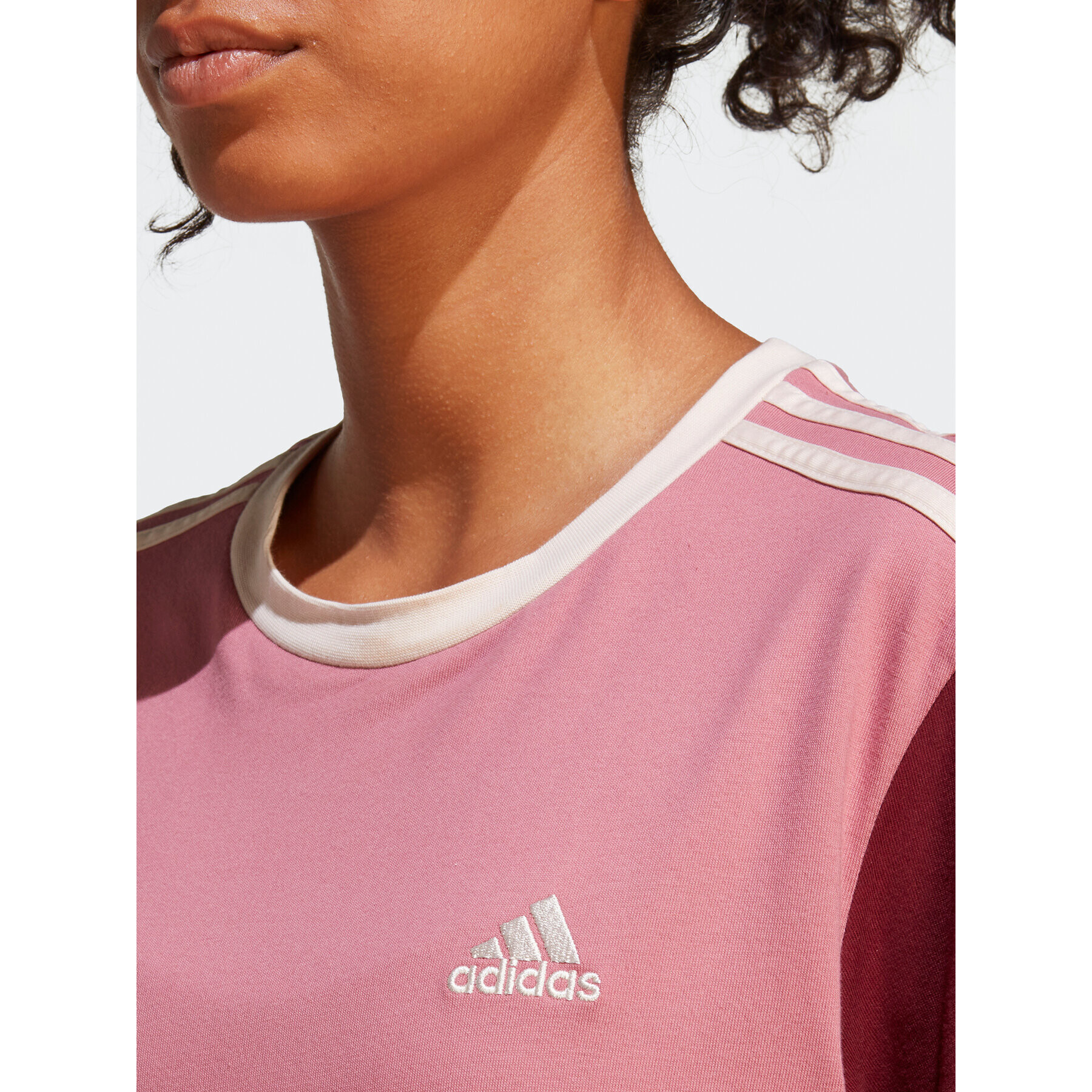 adidas Ежедневна рокля Essentials 3-Stripes Single Jersey Boyfriend Tee Dress IC1461 Розов Loose Fit - Pepit.bg