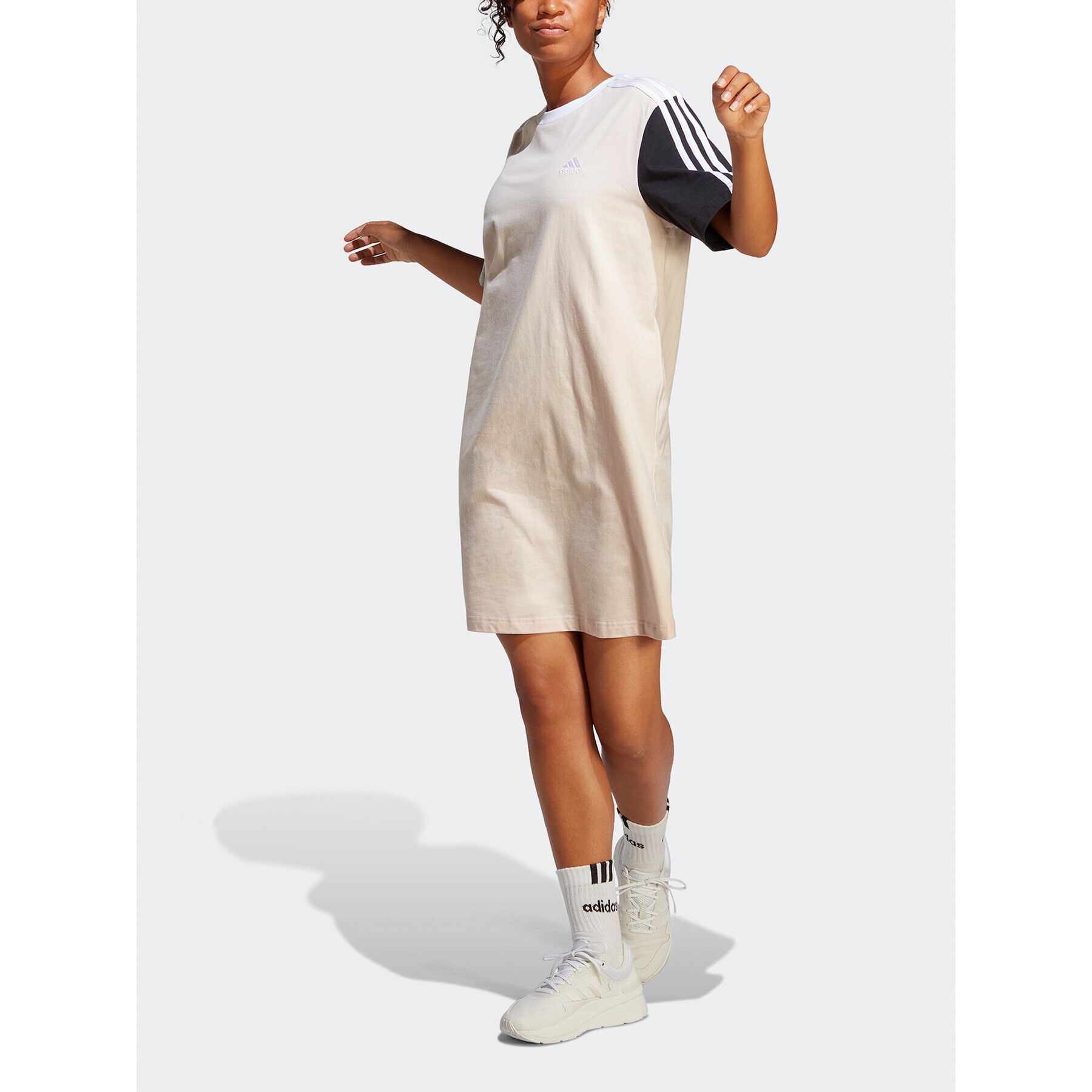 adidas Ежедневна рокля Essentials 3-Stripes Single Jersey Boyfriend Tee Dress IC1462 Бежов Loose Fit - Pepit.bg