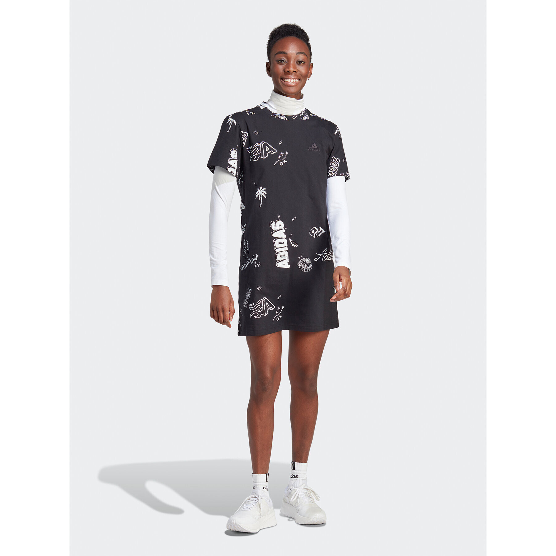 adidas Ежедневна рокля Scribble IA3139 Черен Loose Fit - Pepit.bg
