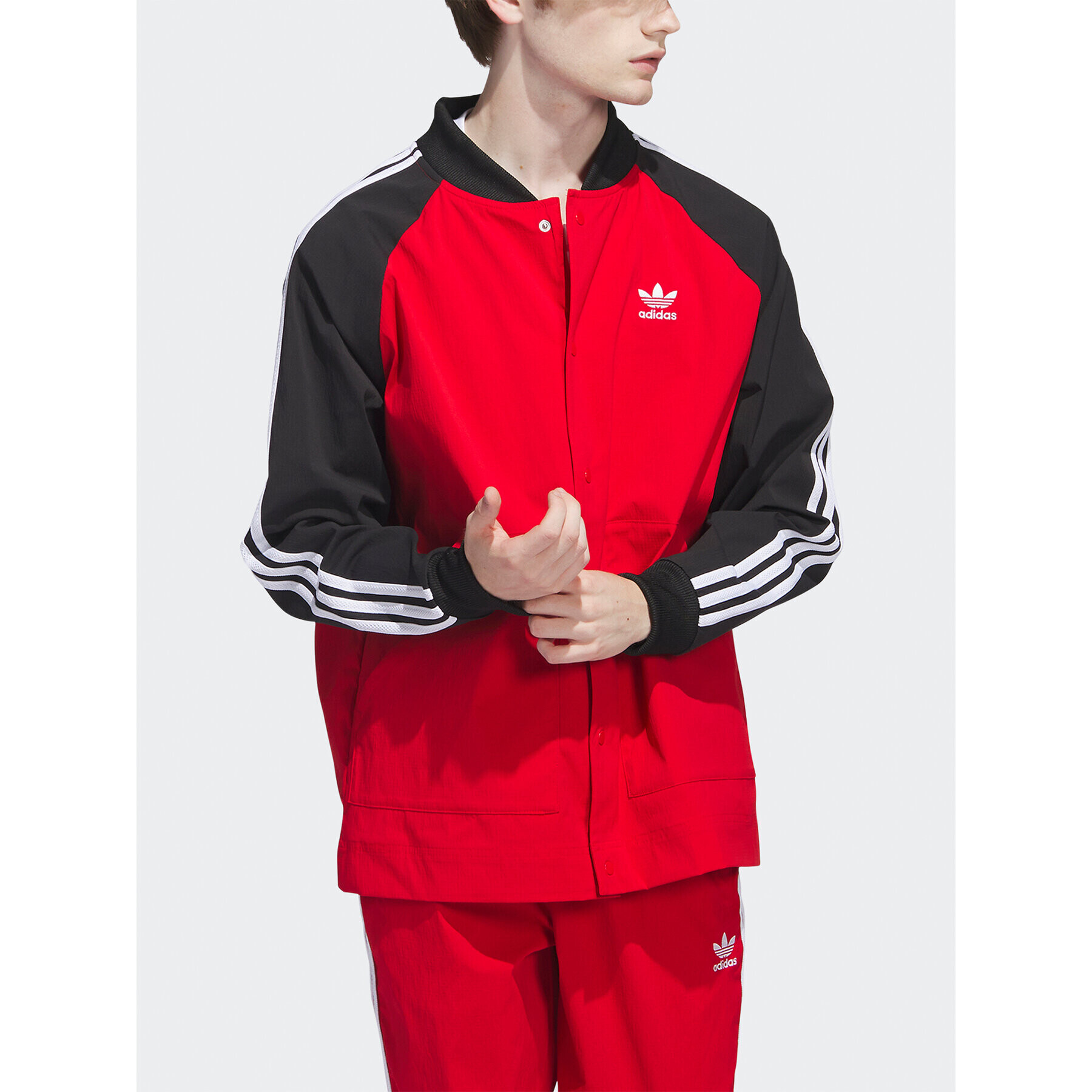 adidas Яке бомбър IC5542 Червен Regular Fit - Pepit.bg